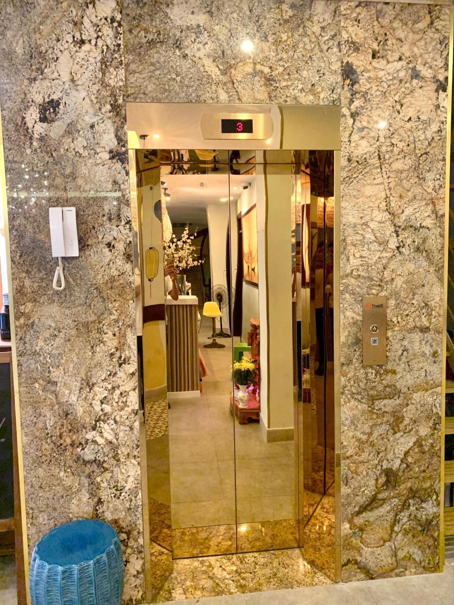 De Vivre - Aman Boutique 4*