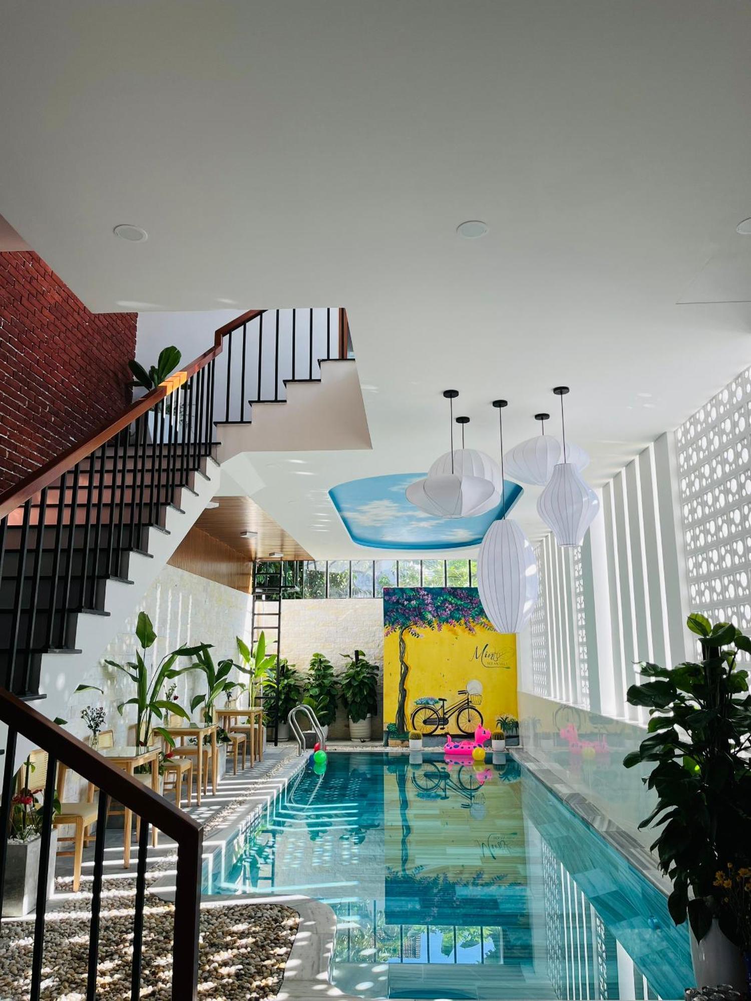 Mint Hotel