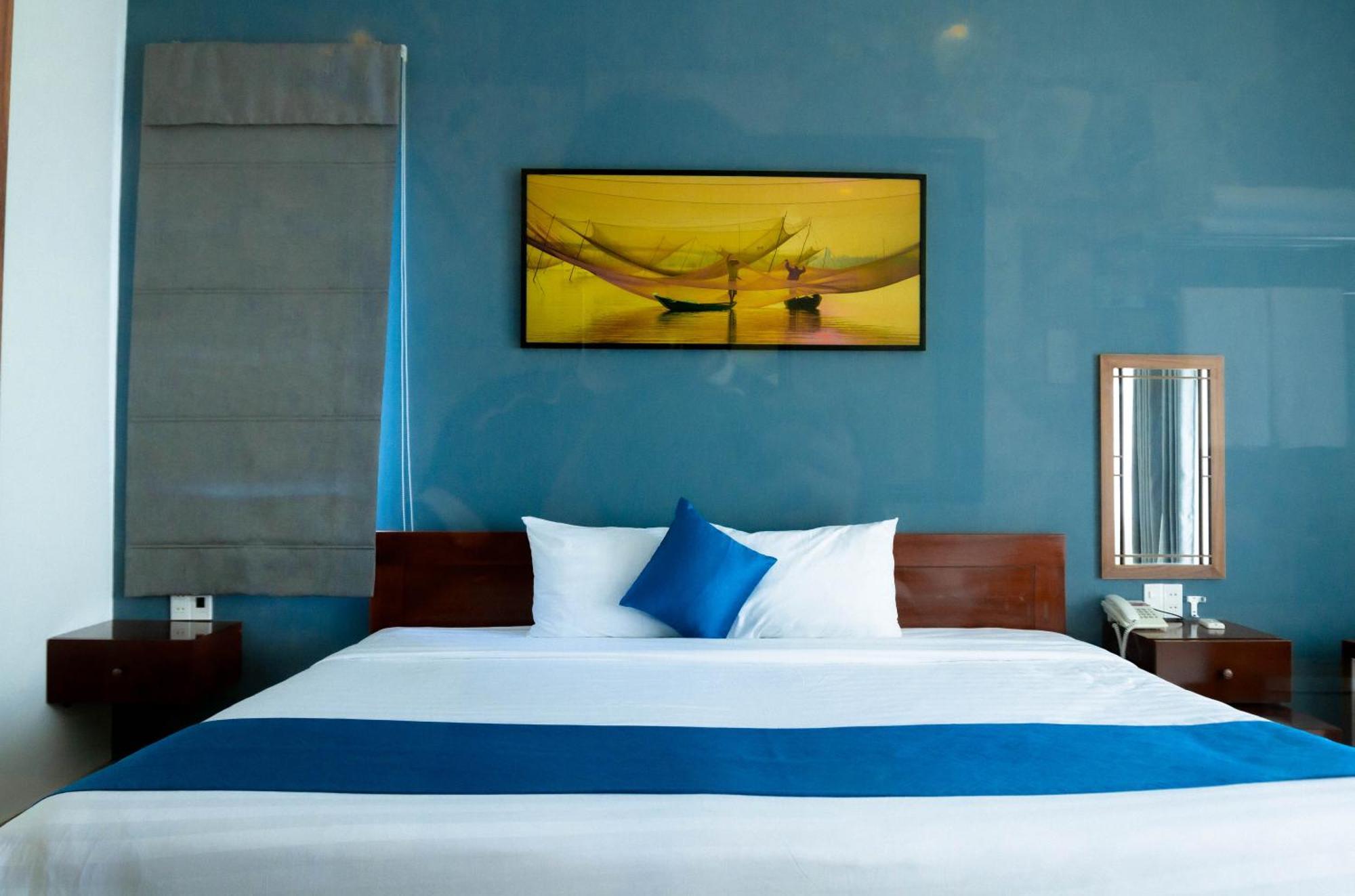 Hilary Boutique Hotel 3*