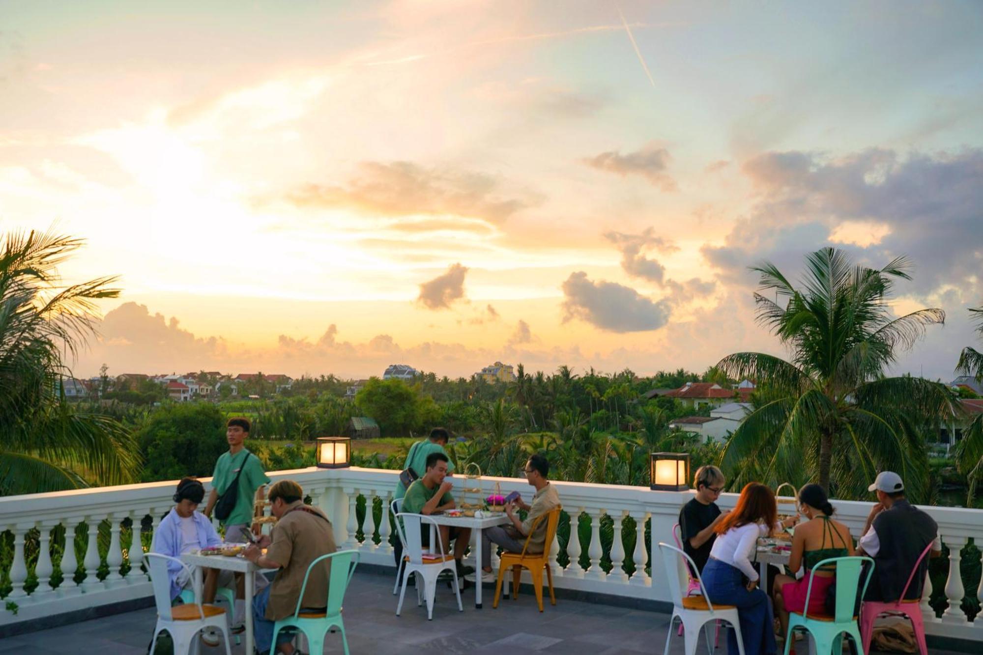 Moodhoian Riverside & 4* Hoi An
