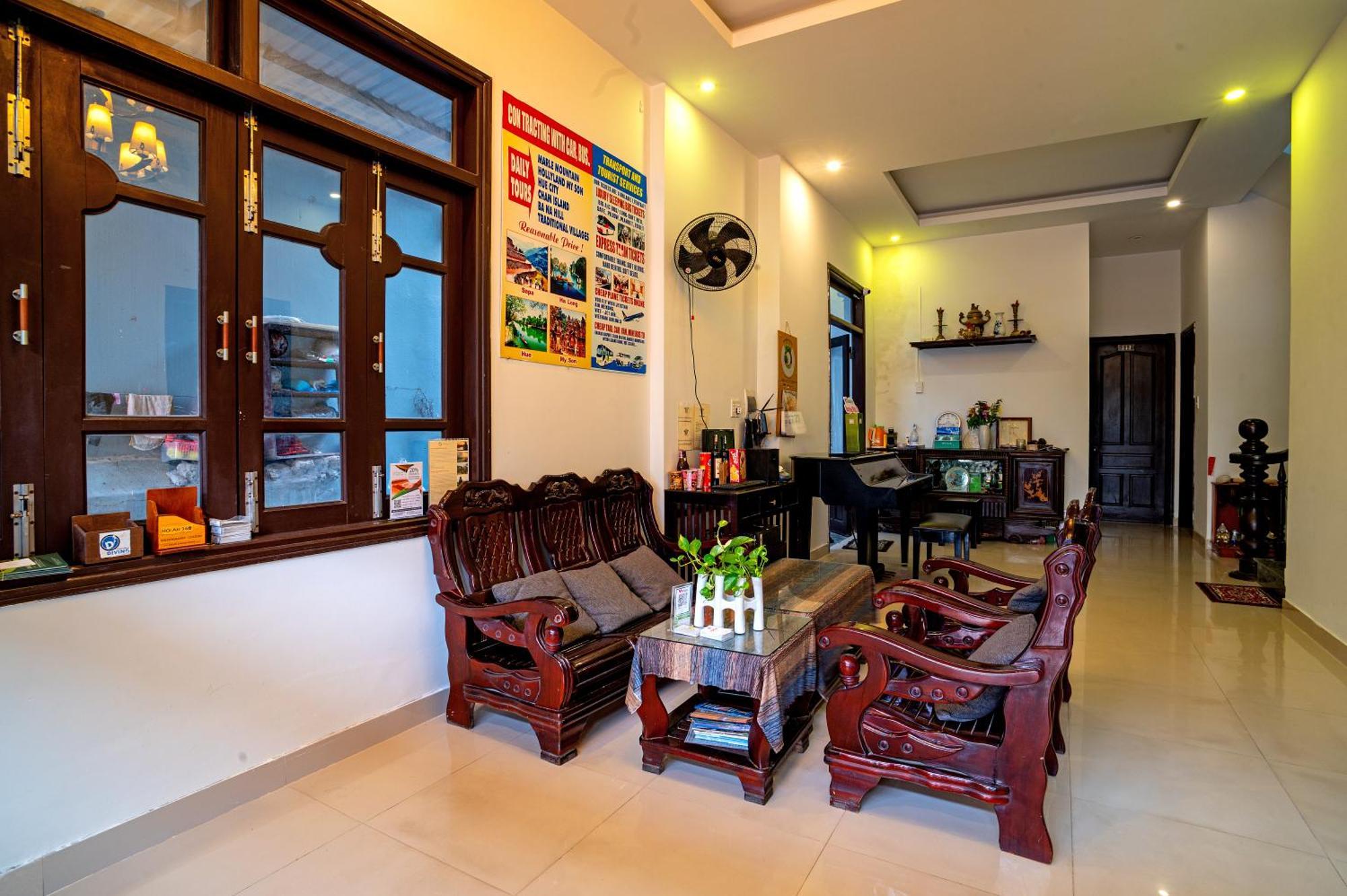 Viet House Homestay *