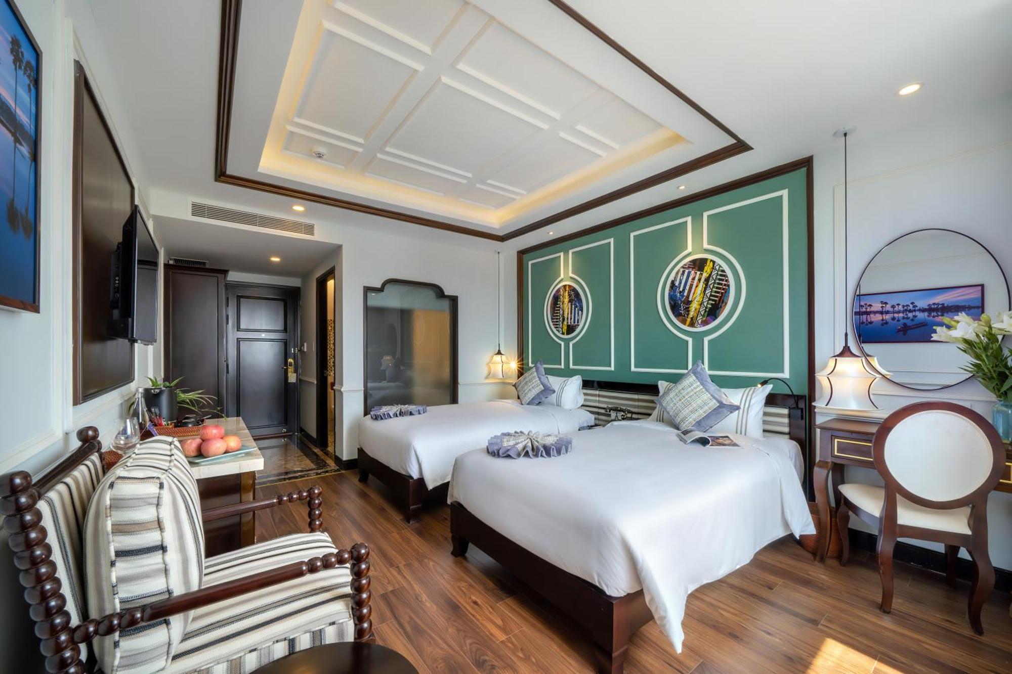 Hotel Le Pavillon Gallery & 4*