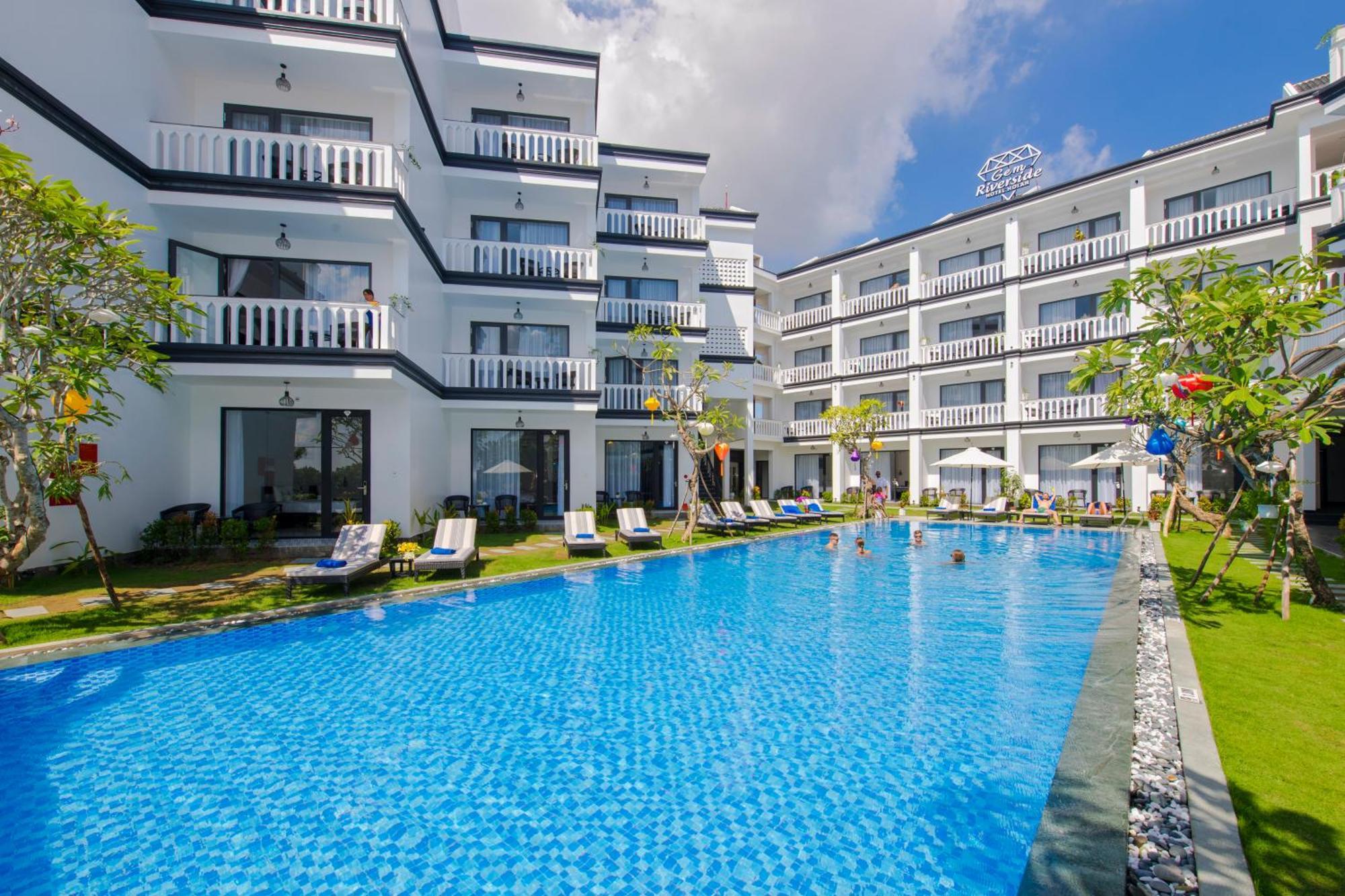 Hotel Gem Riverside 4*