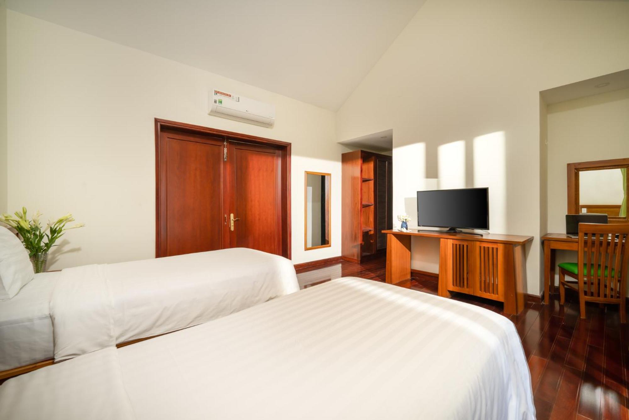 Hotel Palm Garden & Pool
