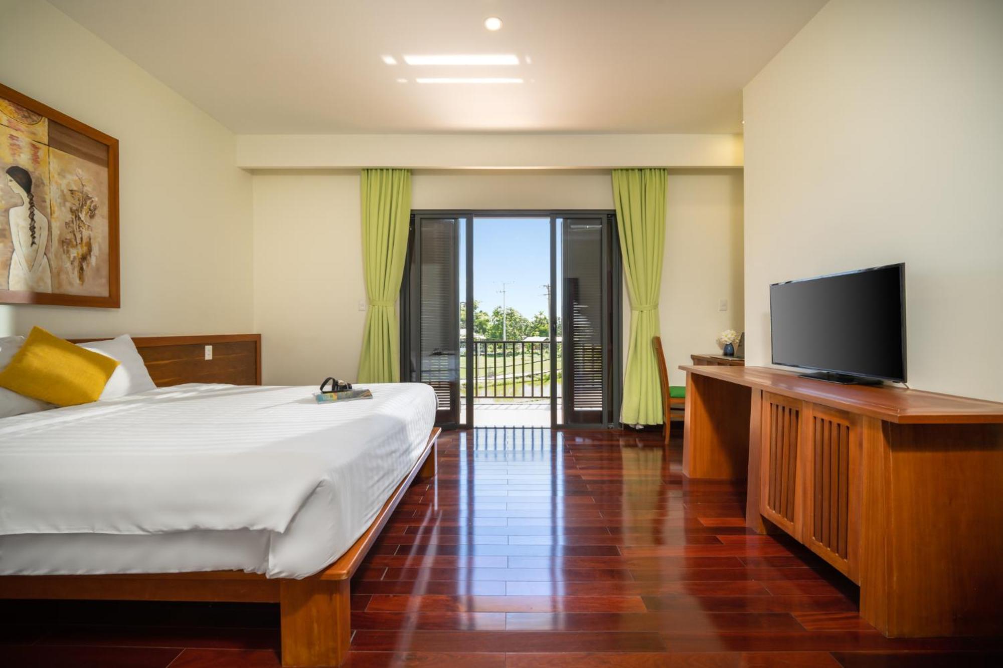Hotel Palm Garden & Pool 4*