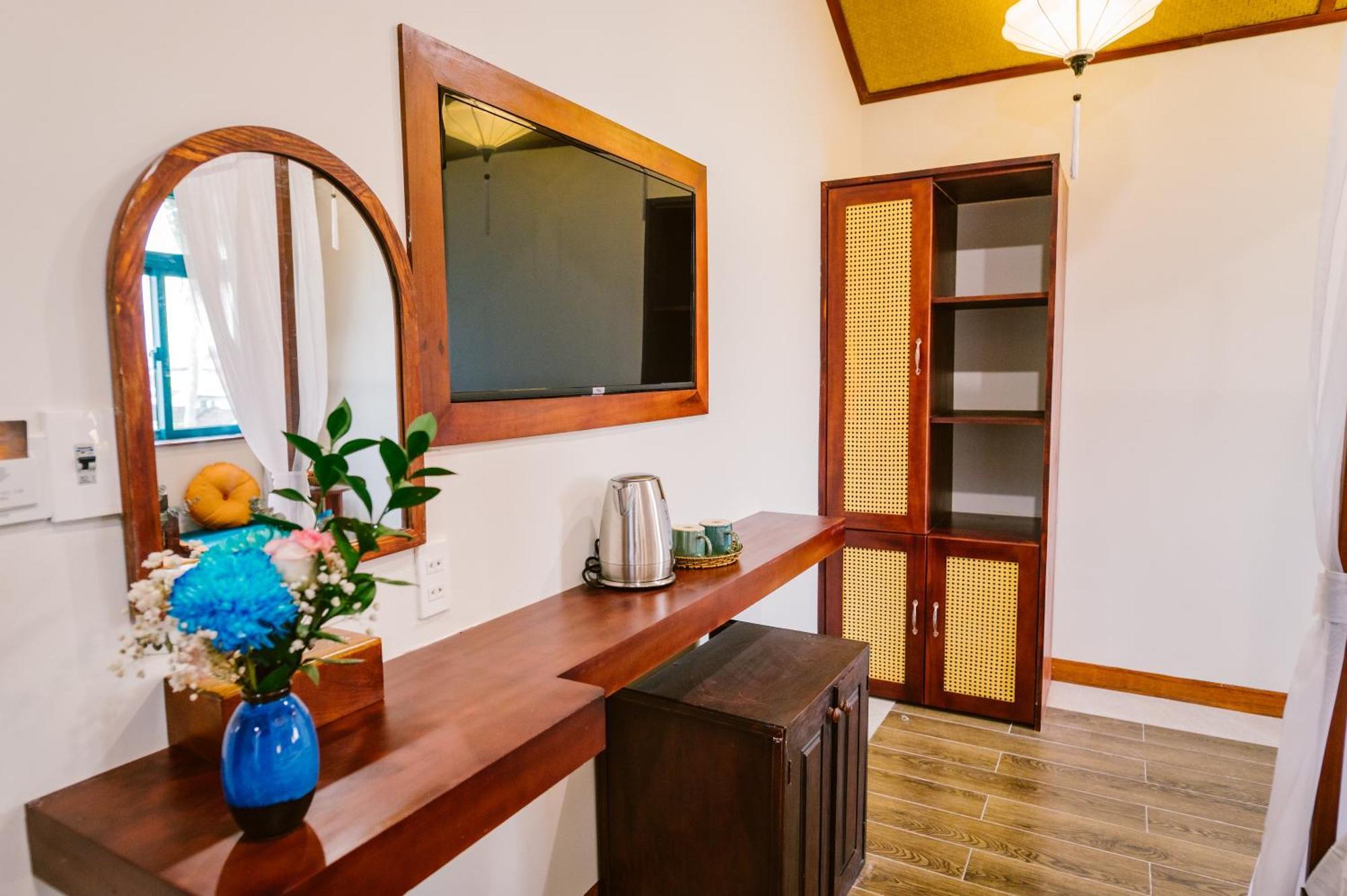 Hotel De'colore Hoi An