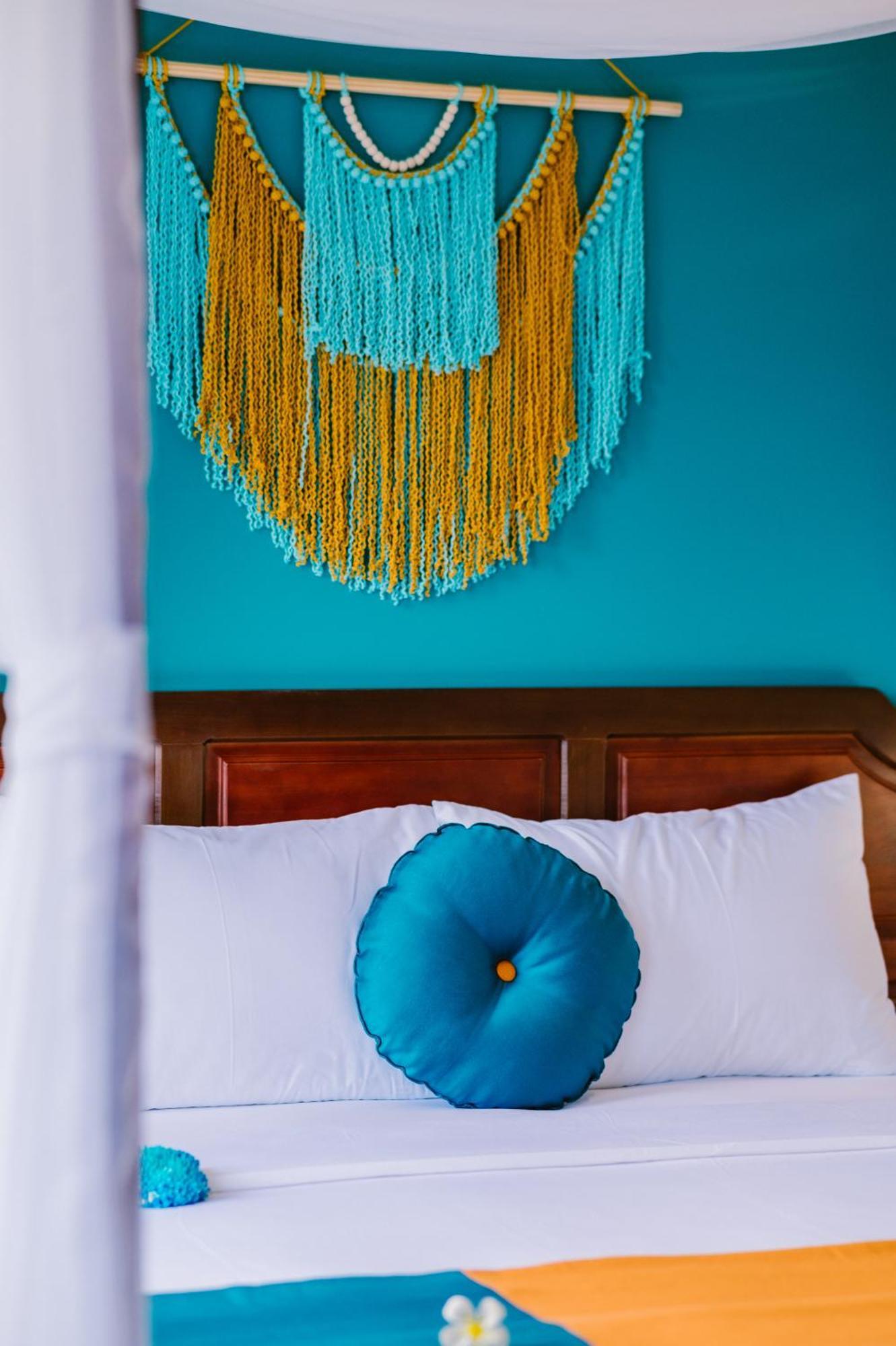 Hotel De'colore