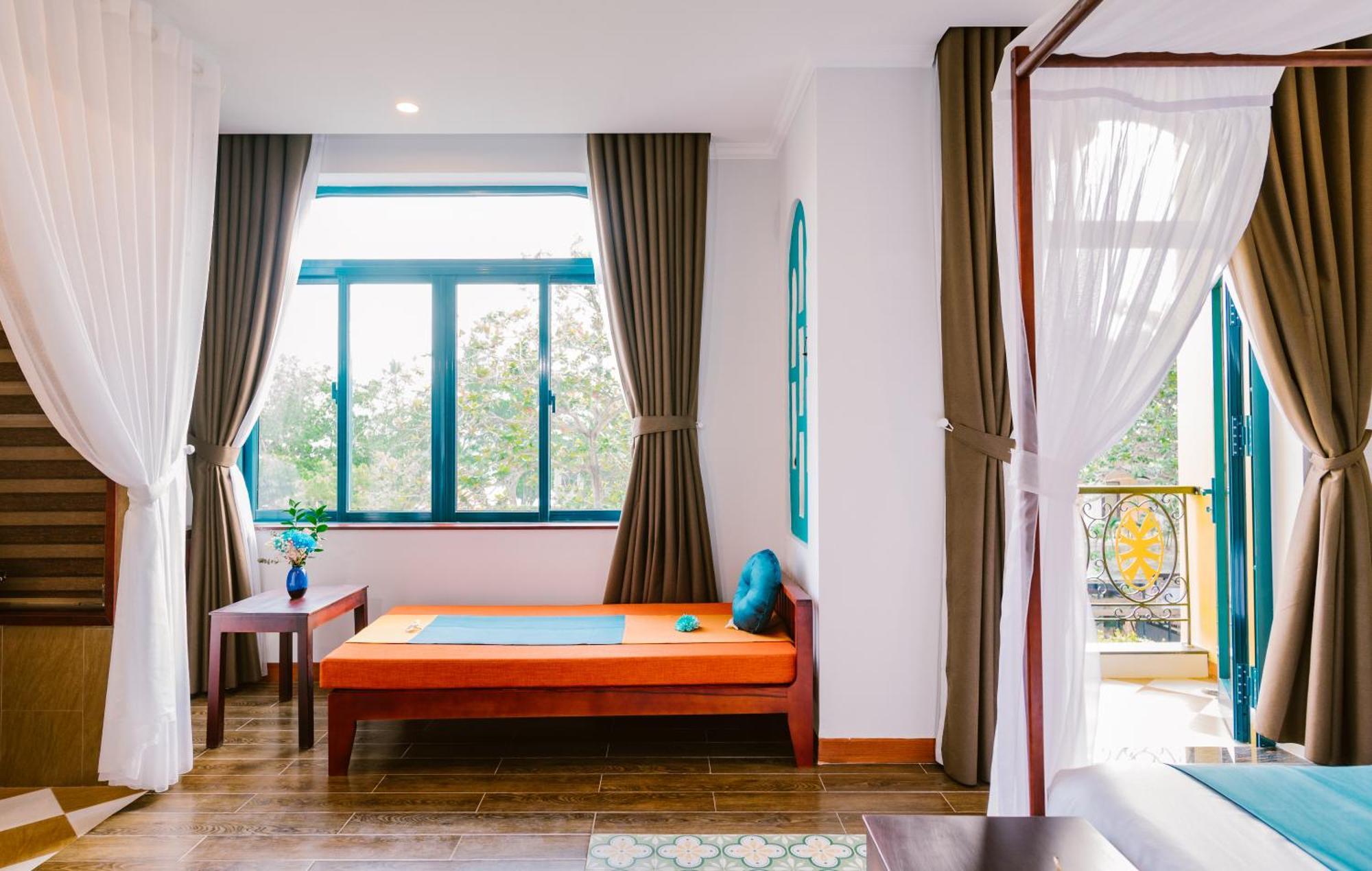 Hotel De'colore 4*