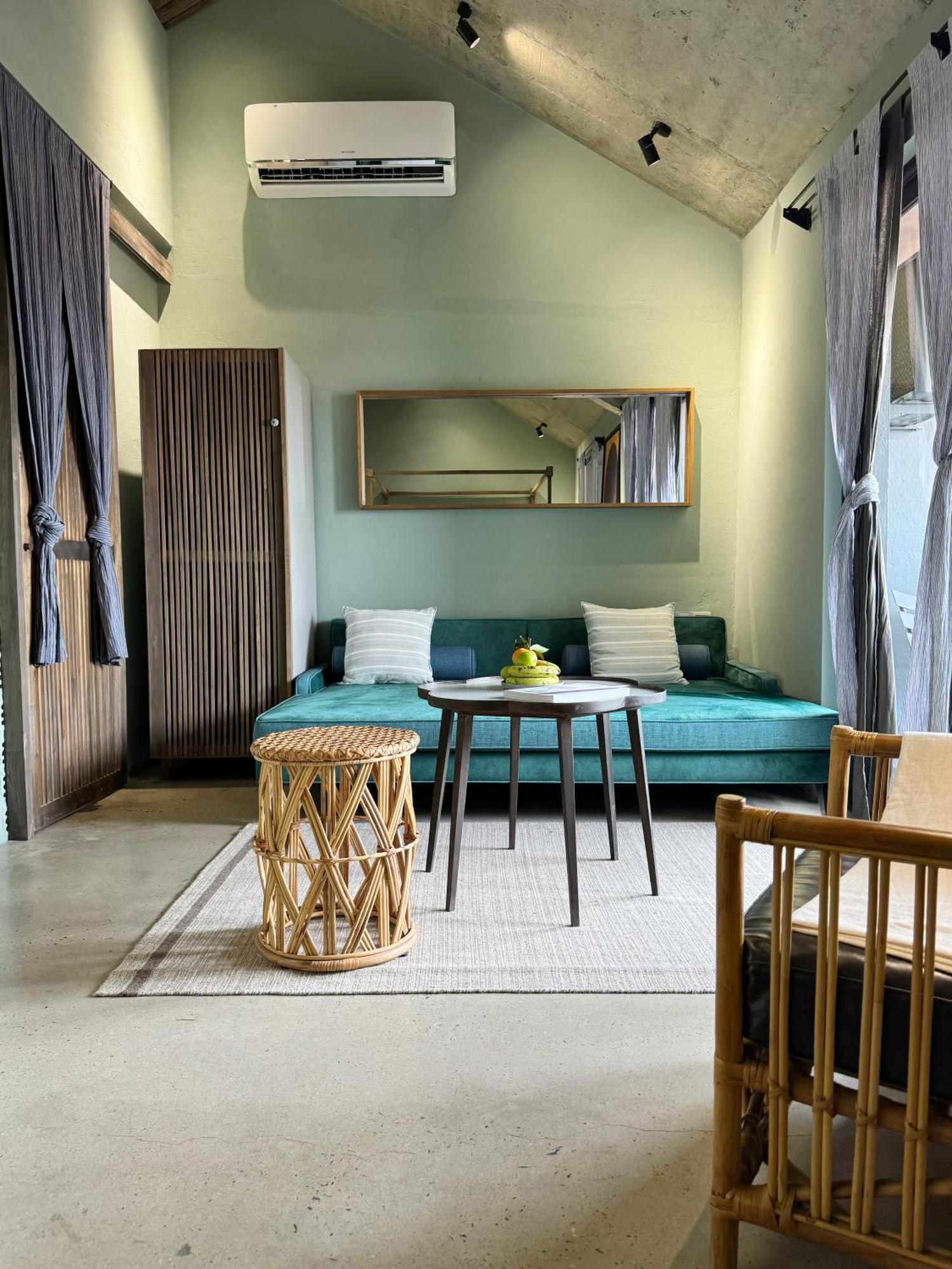 Kaia Gallery Hotel