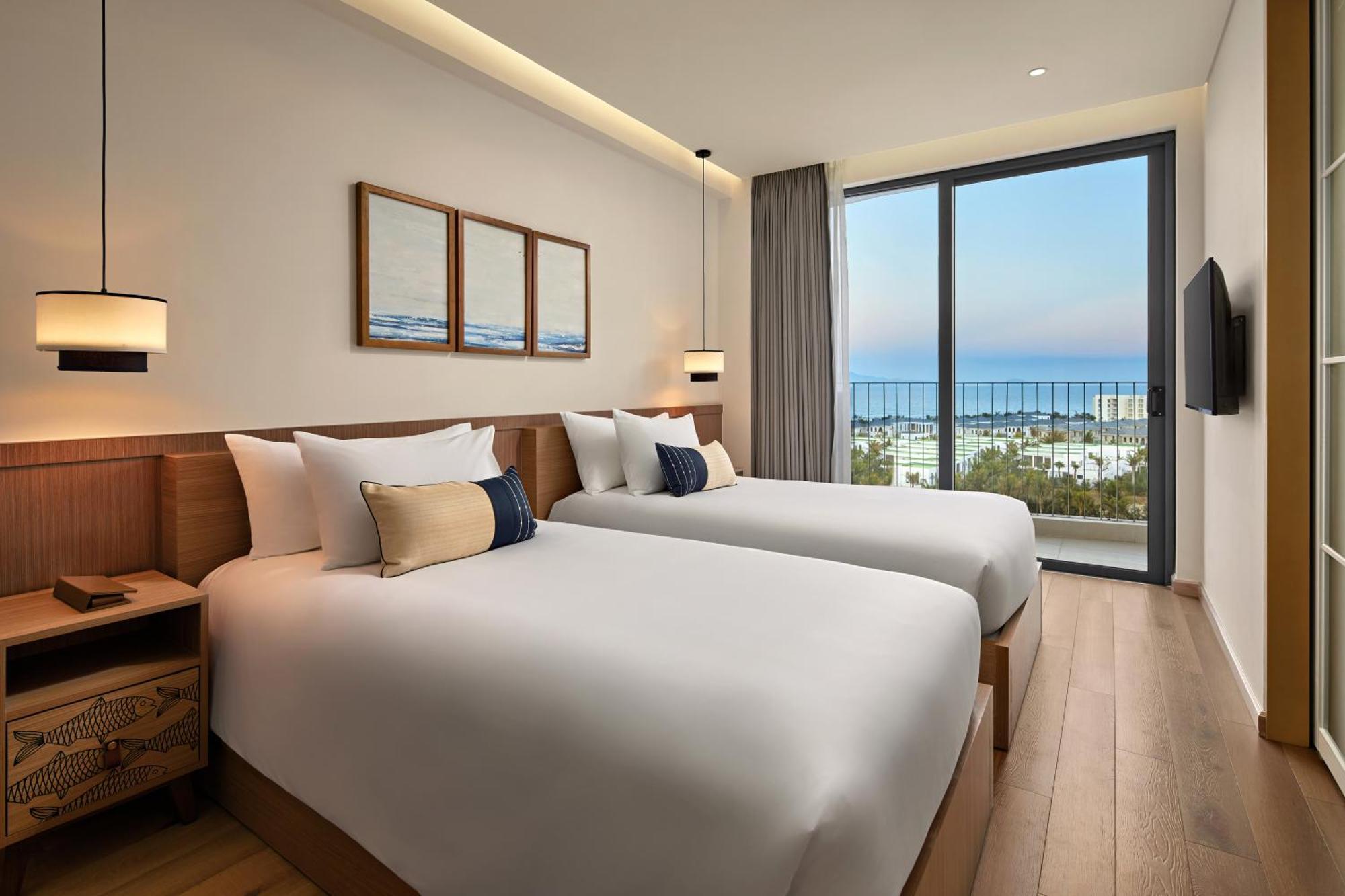 Resort Wyndham Royal Beachfront &