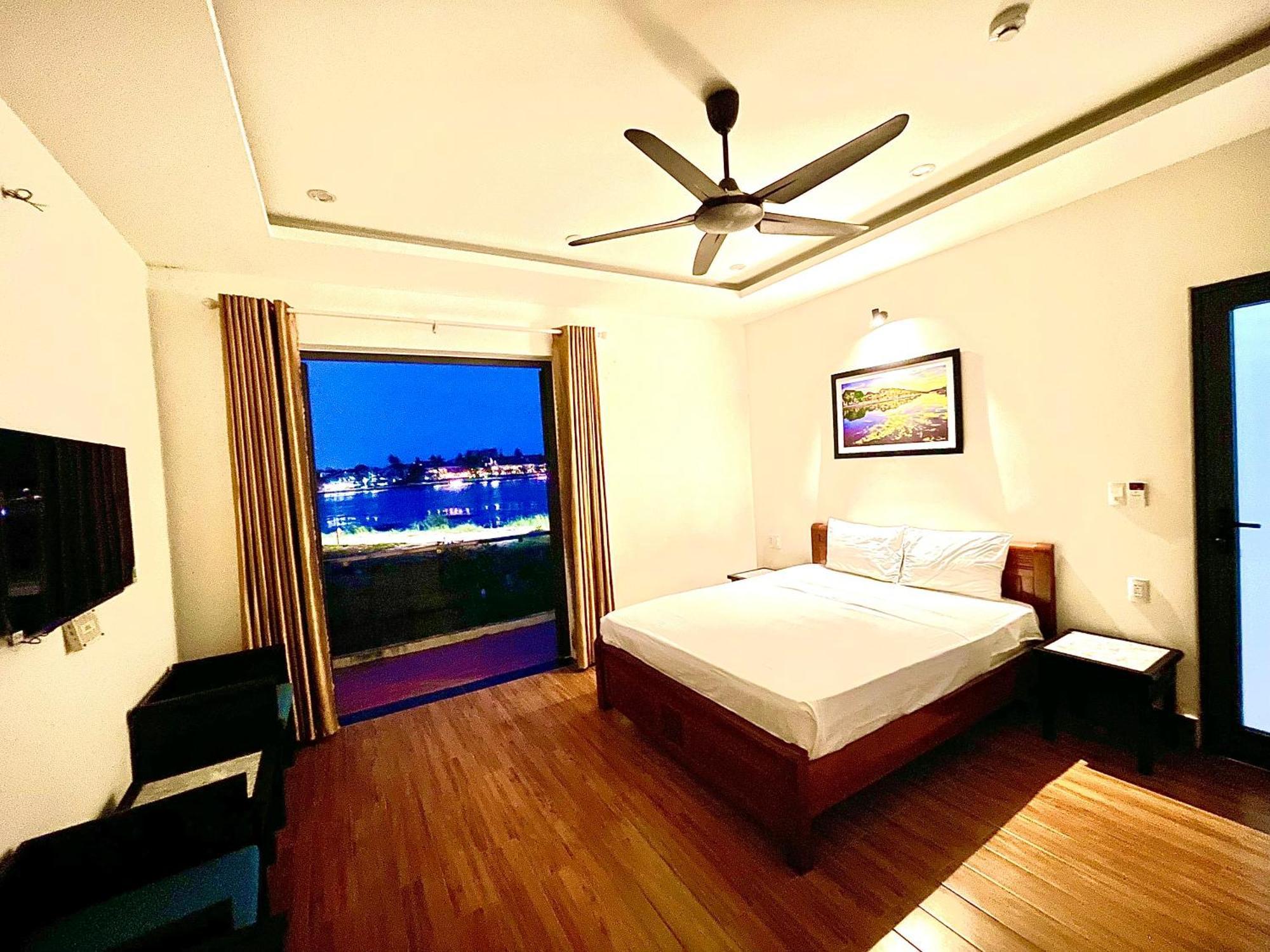 Homestay Thuong Da Riverside *