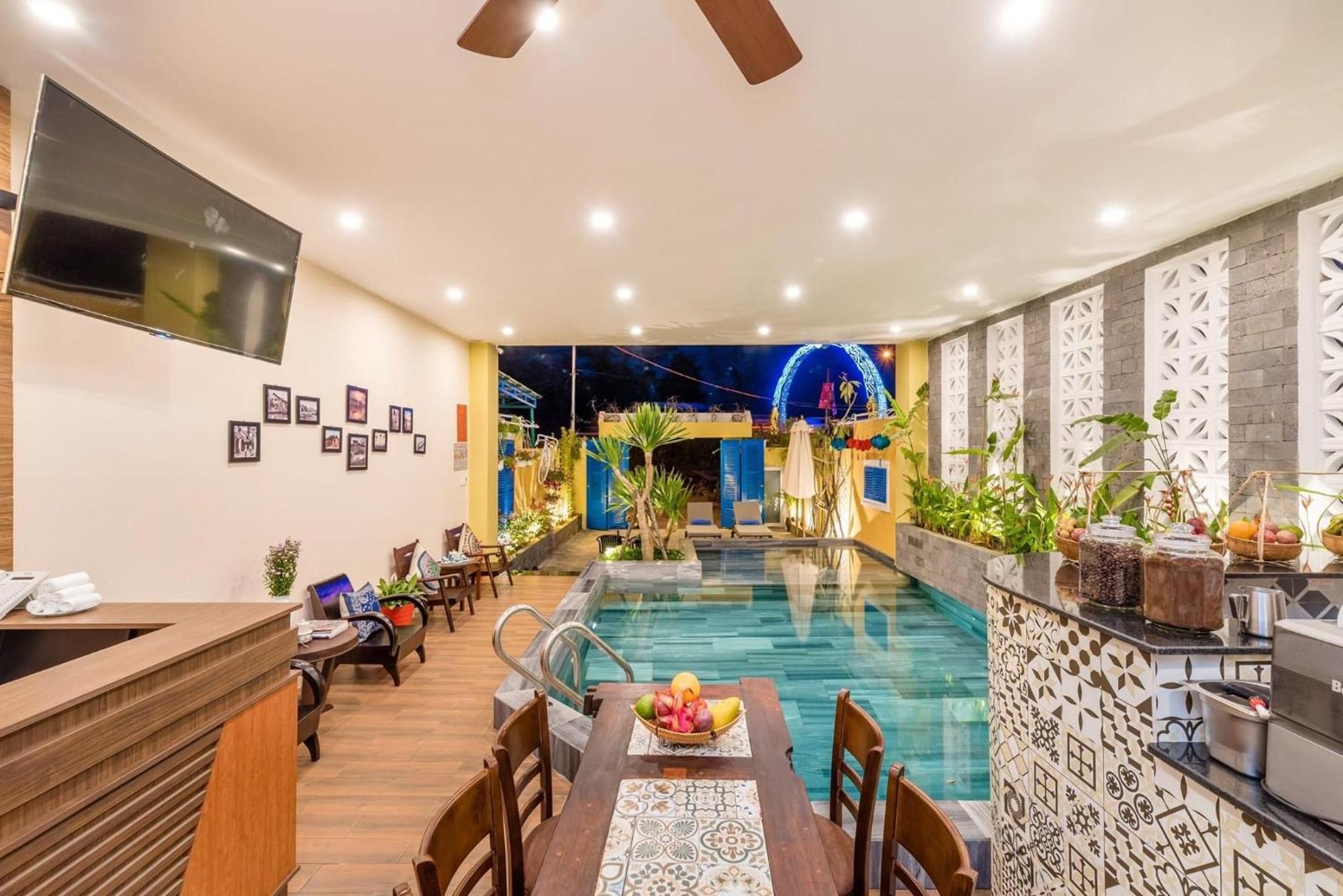 Golden Walls Hoiana Villa-include Breakfast-swimming Pool Pangsapuri