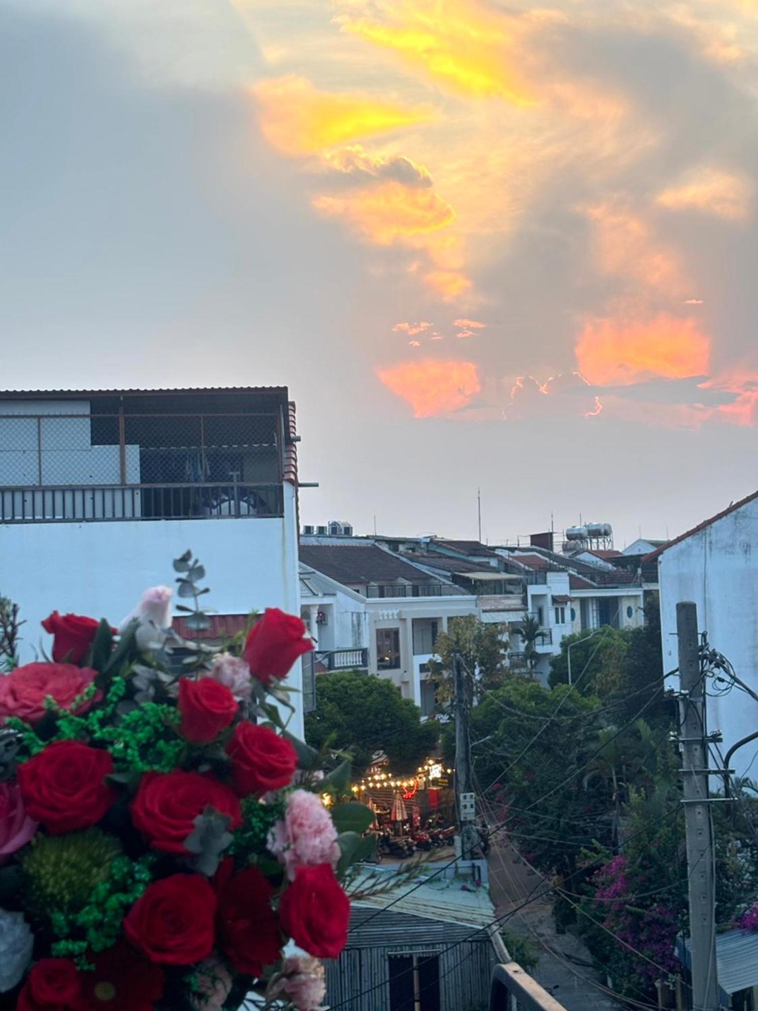 Good Morning And Hoi An