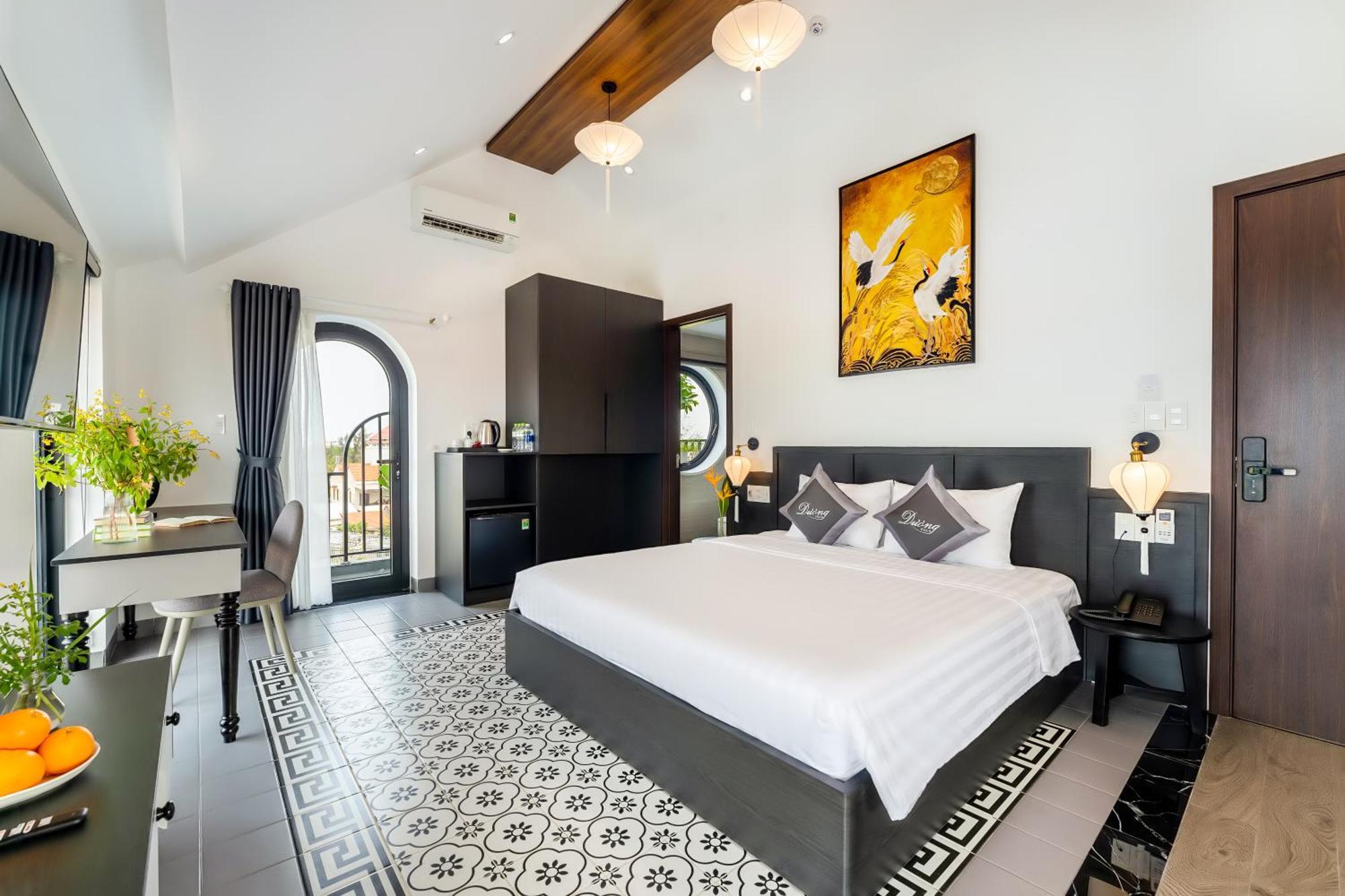 Apartment Duong - Entire - Pool Side - Private Garden *