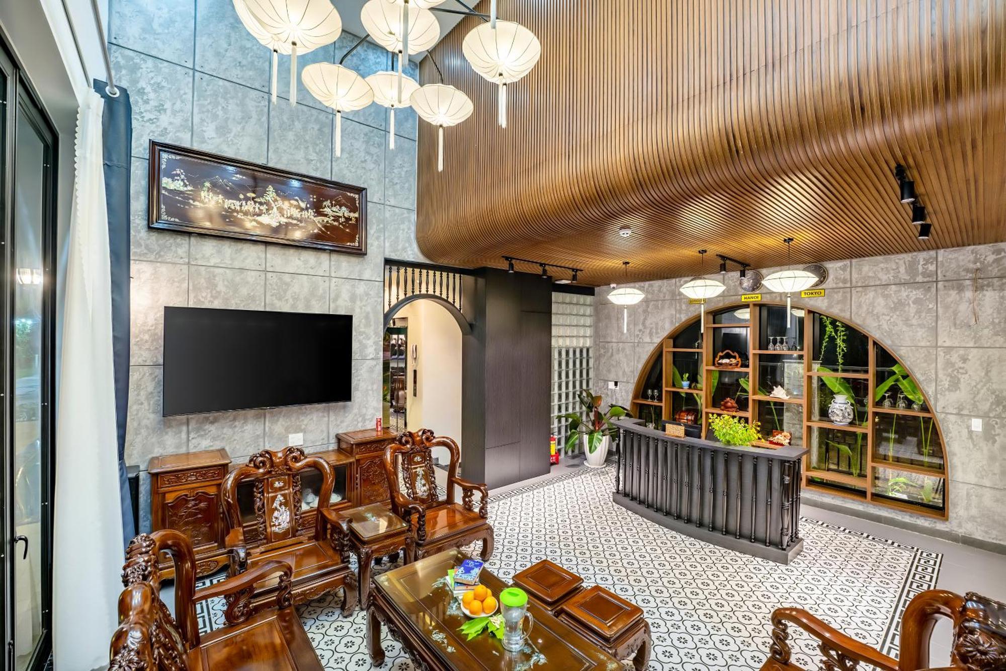 Duong - Entire - Pool Side - Private Garden *