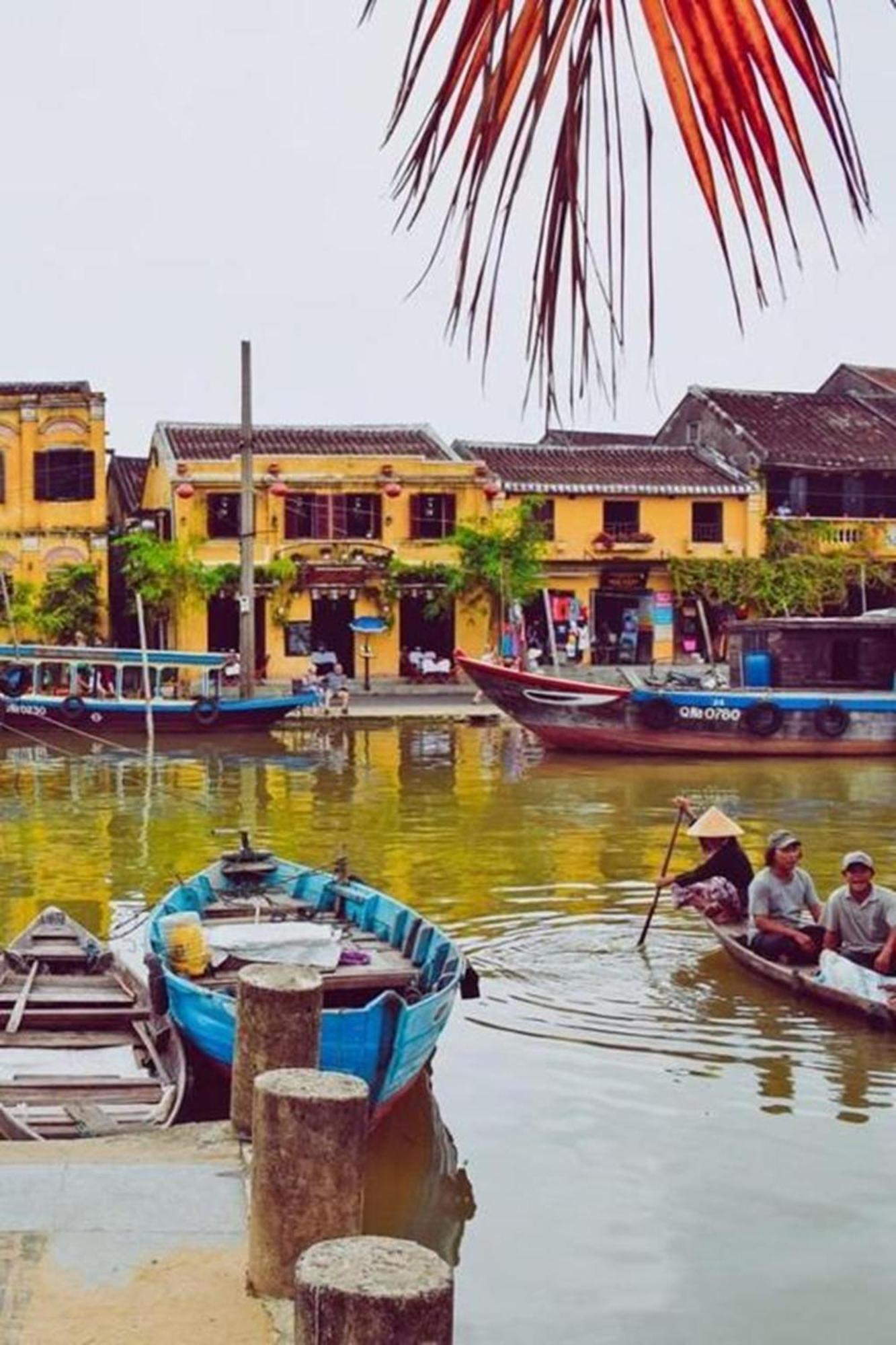 Good Morning And Hoi An