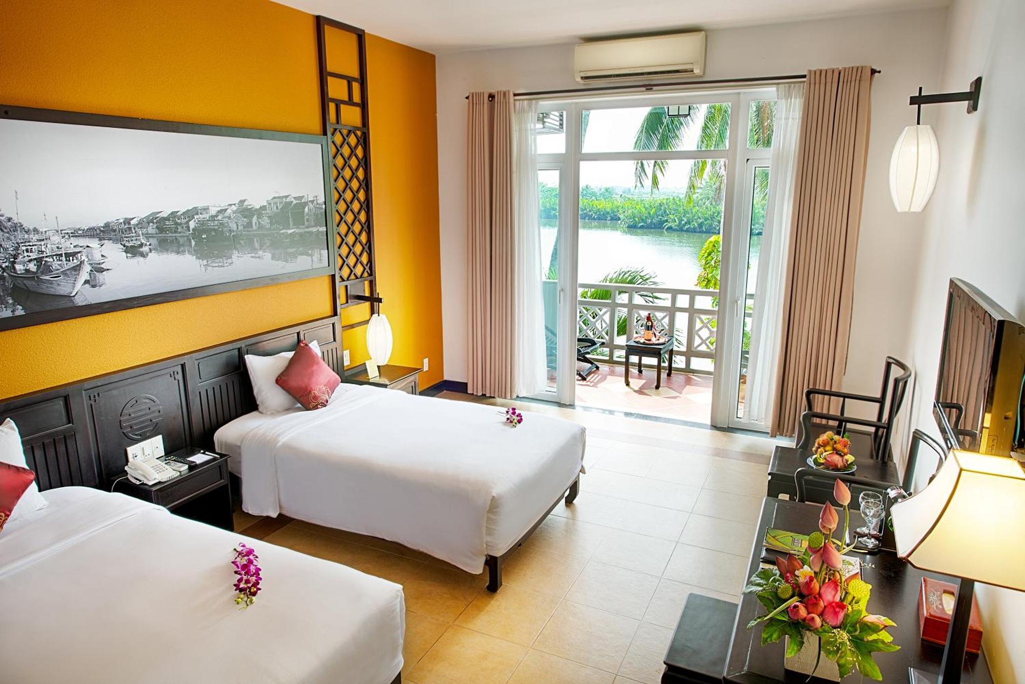 Resort Hoi An Beach Resort 4*