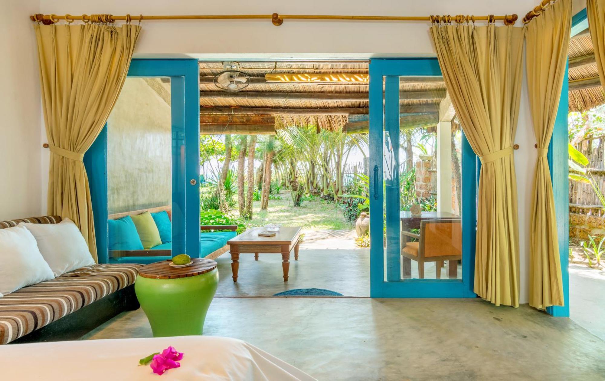 Ocean House An Bang Villa *