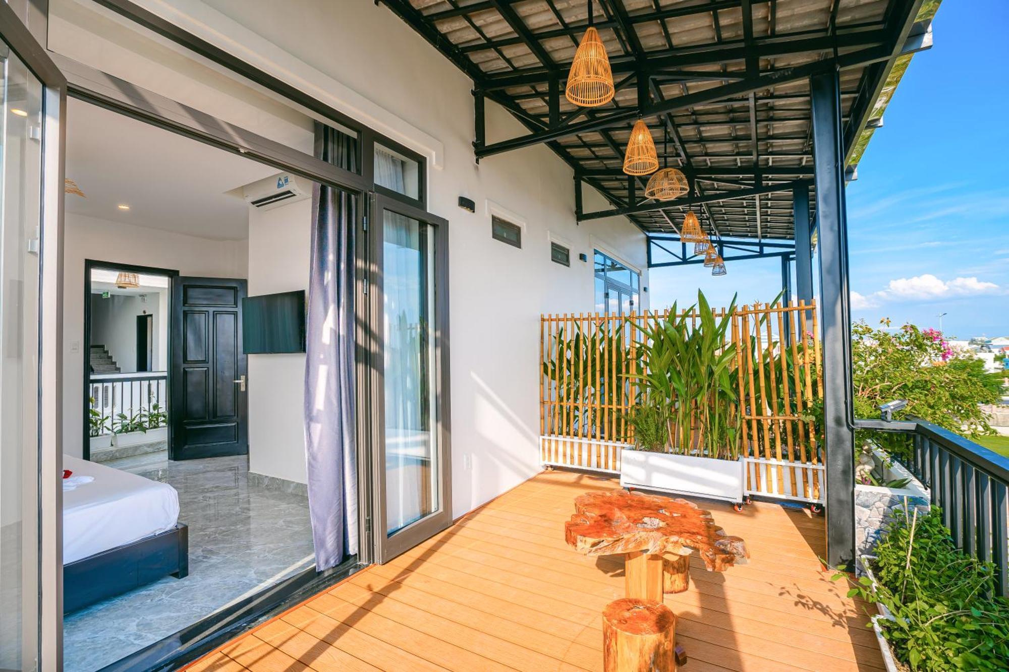 Palm Hotel 3*