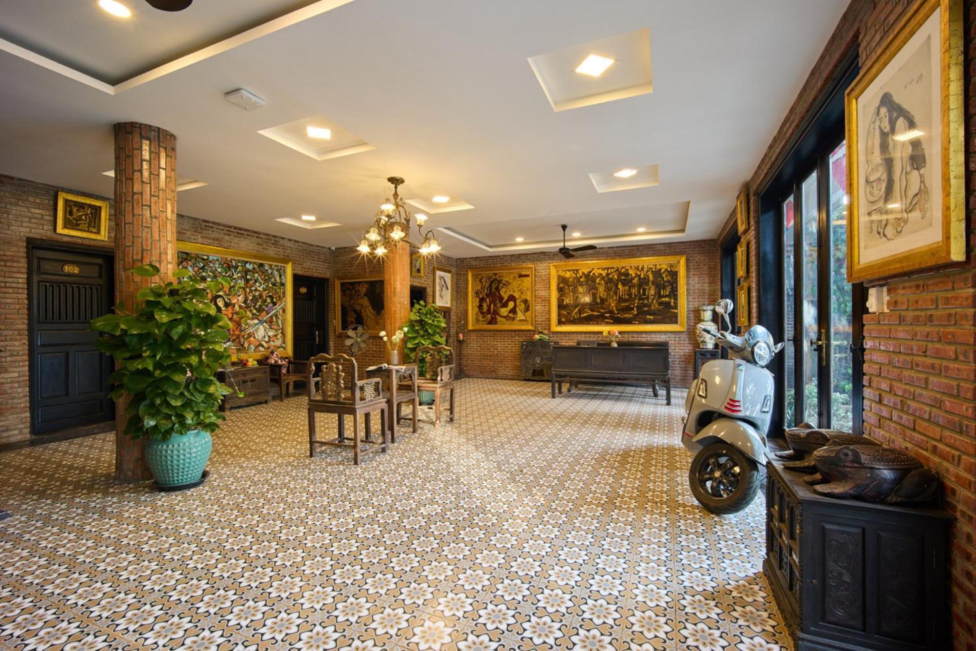 Hotel Art Museum