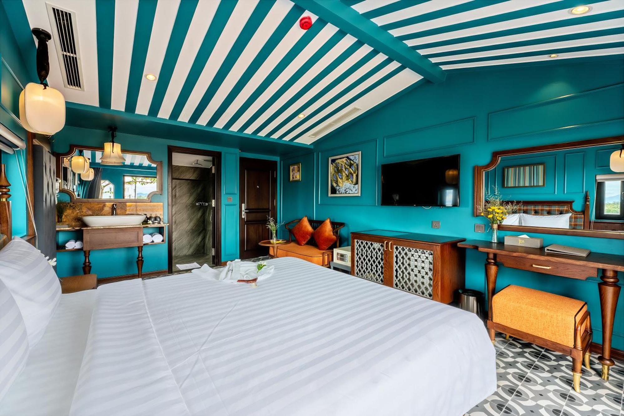 Son Boutique & 5*