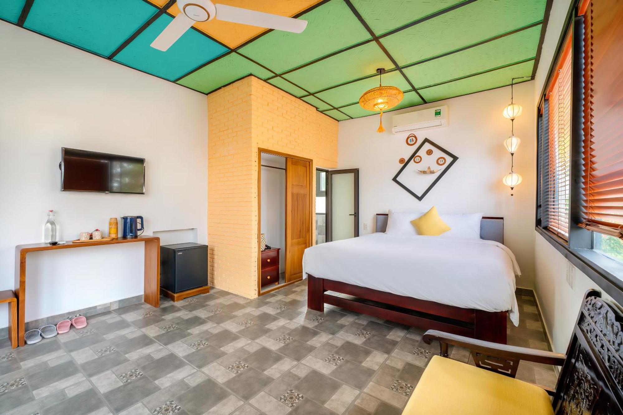 Hotel Sunkised Paddy Hoi An