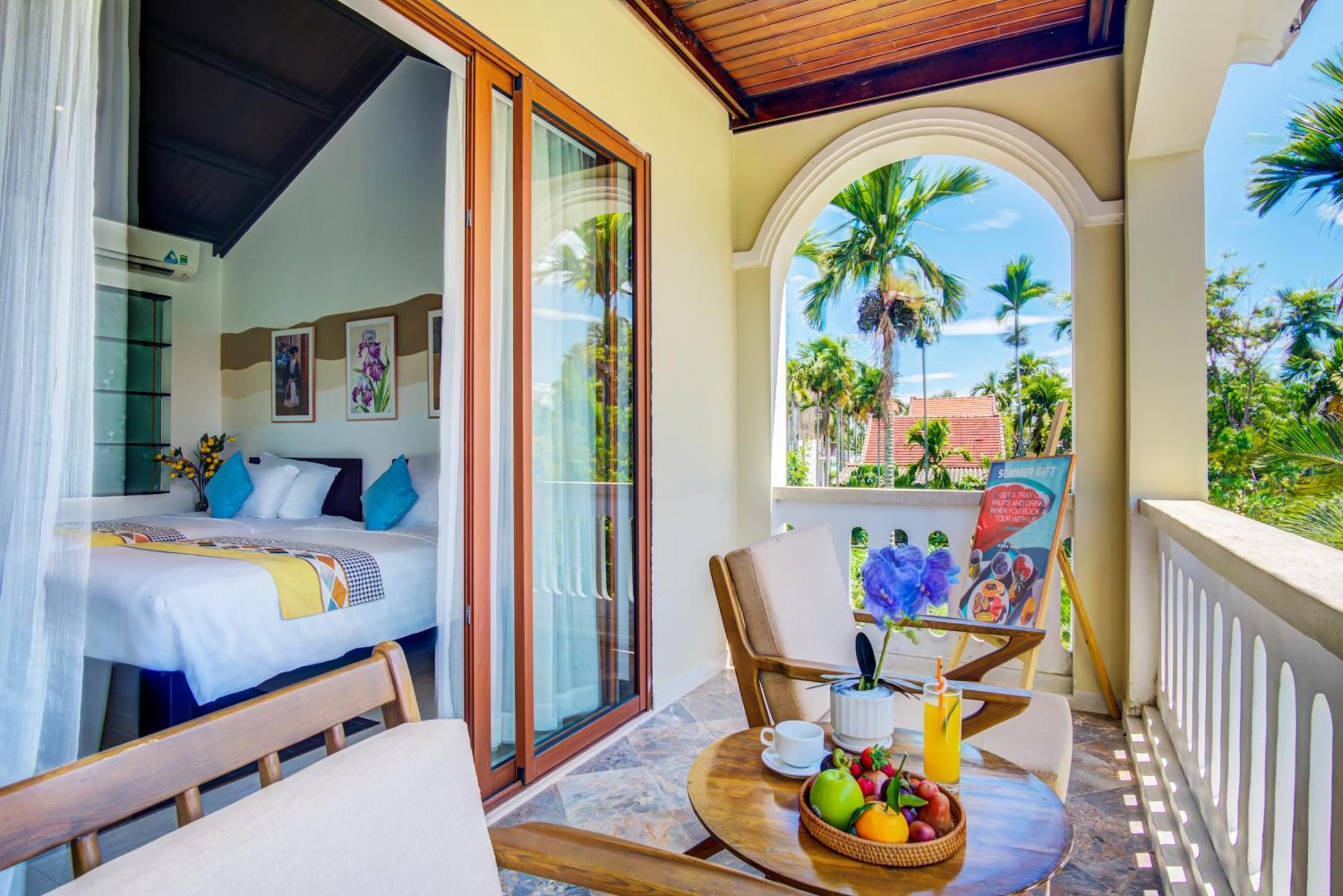 En Retreat * Hoi An