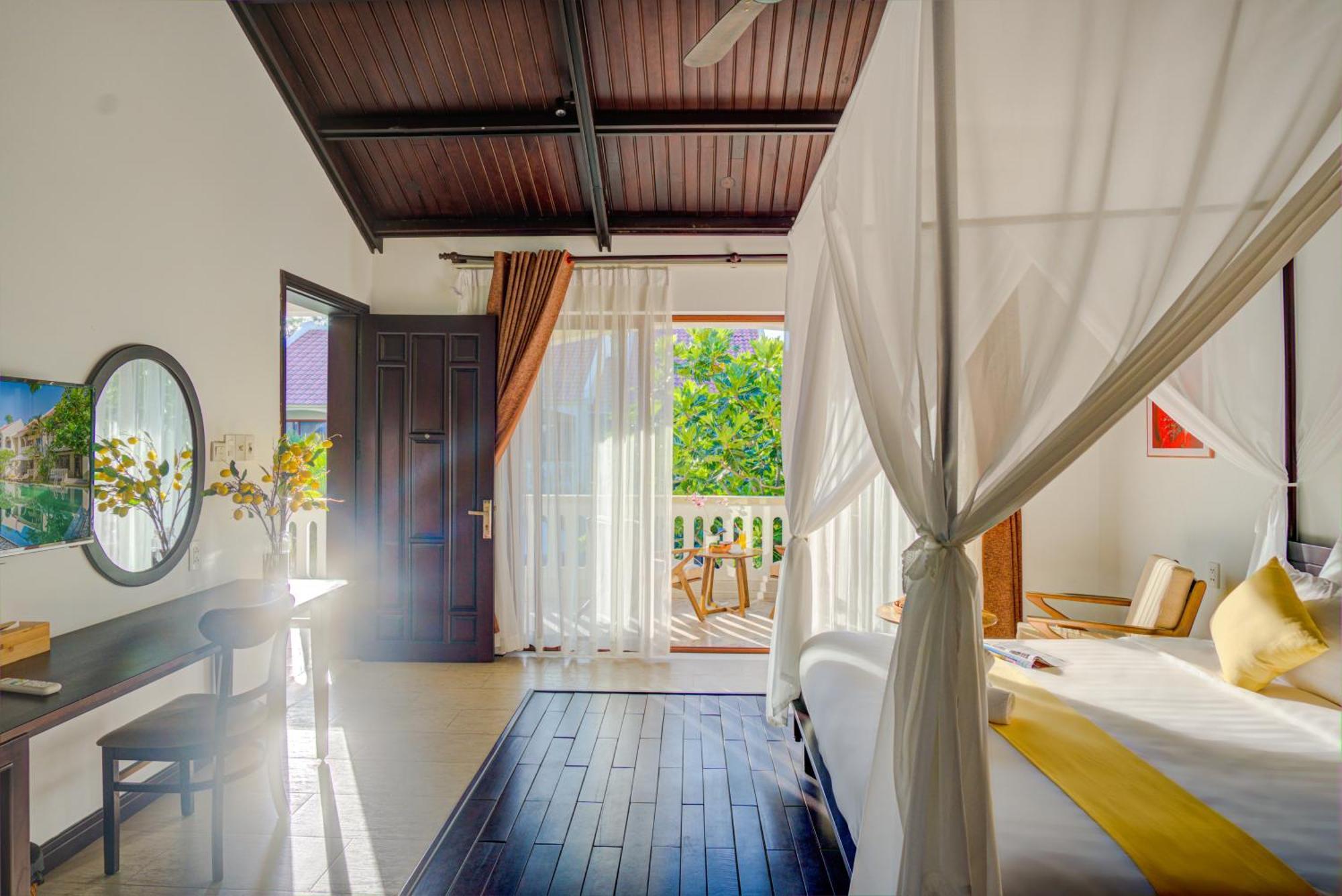 En Retreat * Hoi An