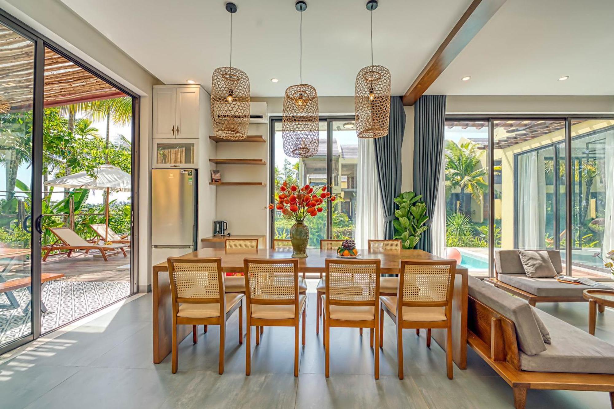 Serene Villa, 4brs Riverside, Private Pool Villa