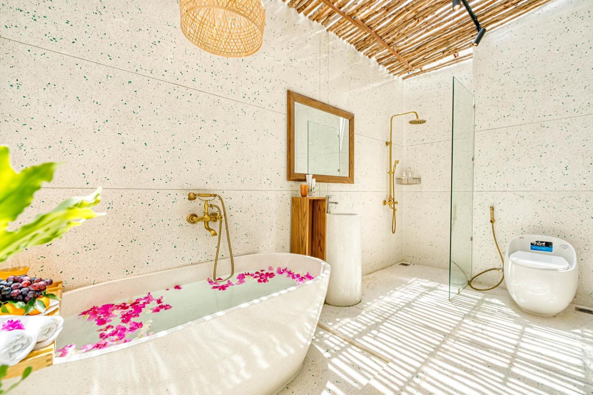Villa Serene Villa, 4brs Riverside, Private Pool