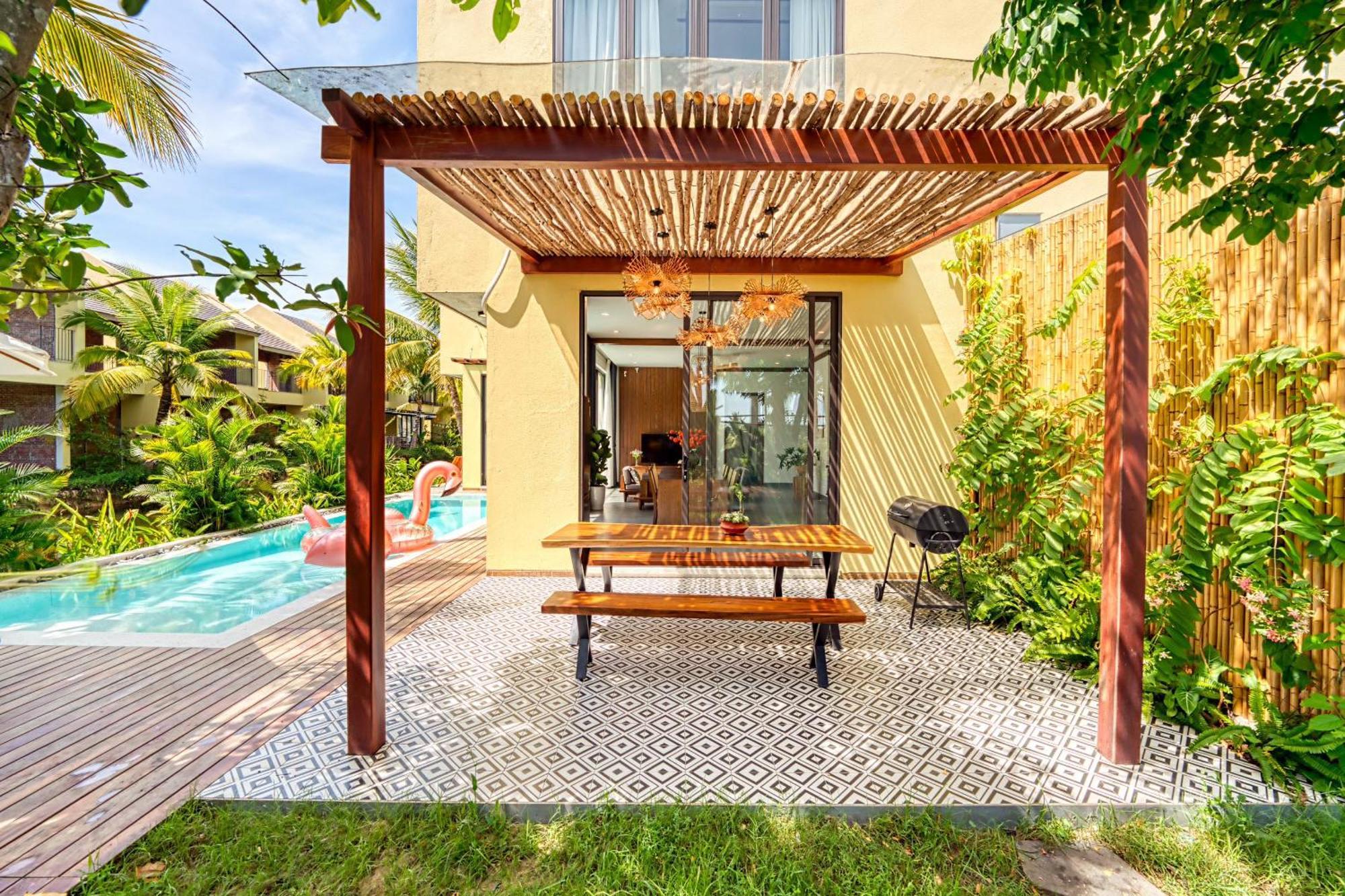 Serene Villa, 4brs Riverside, Private Pool *