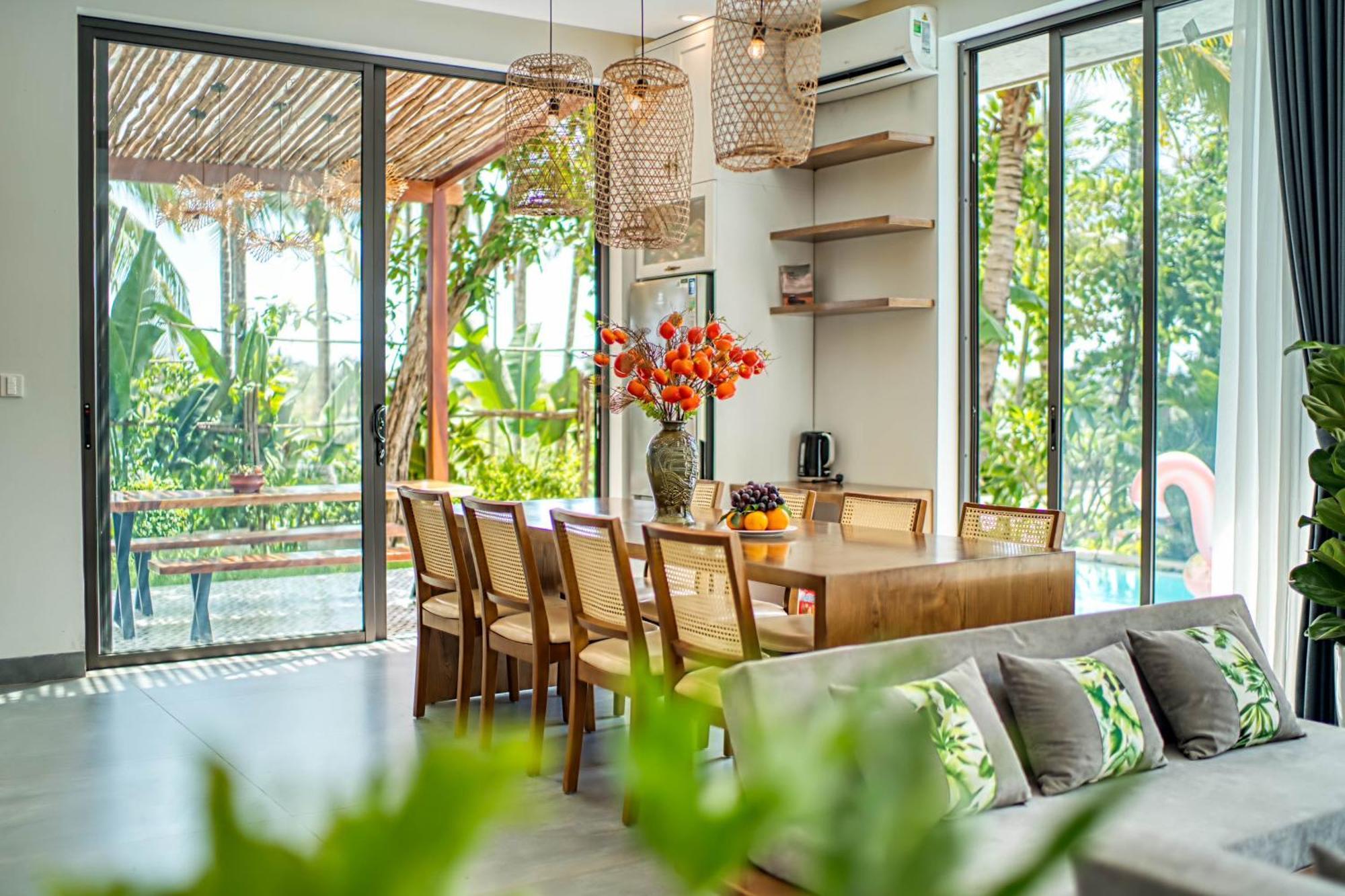 Serene Villa, 4brs Riverside, Private Pool Villa