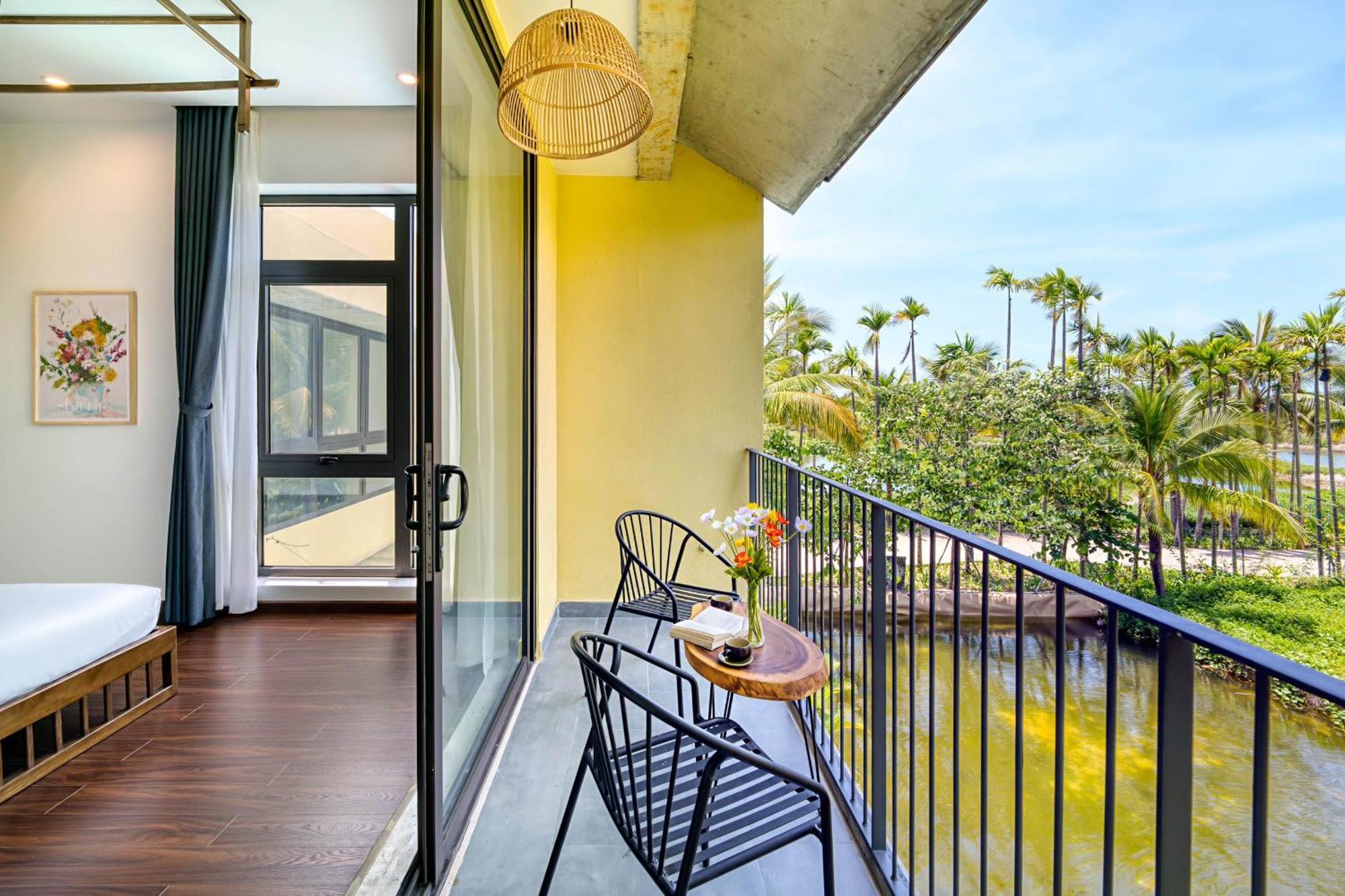 Villa Serene Villa, 4brs Riverside, Private Pool *