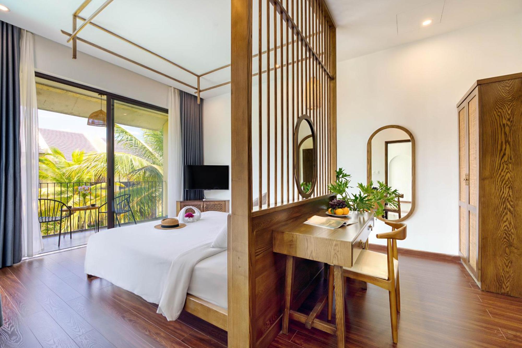 Serene Villa, 4brs Riverside, Private Pool