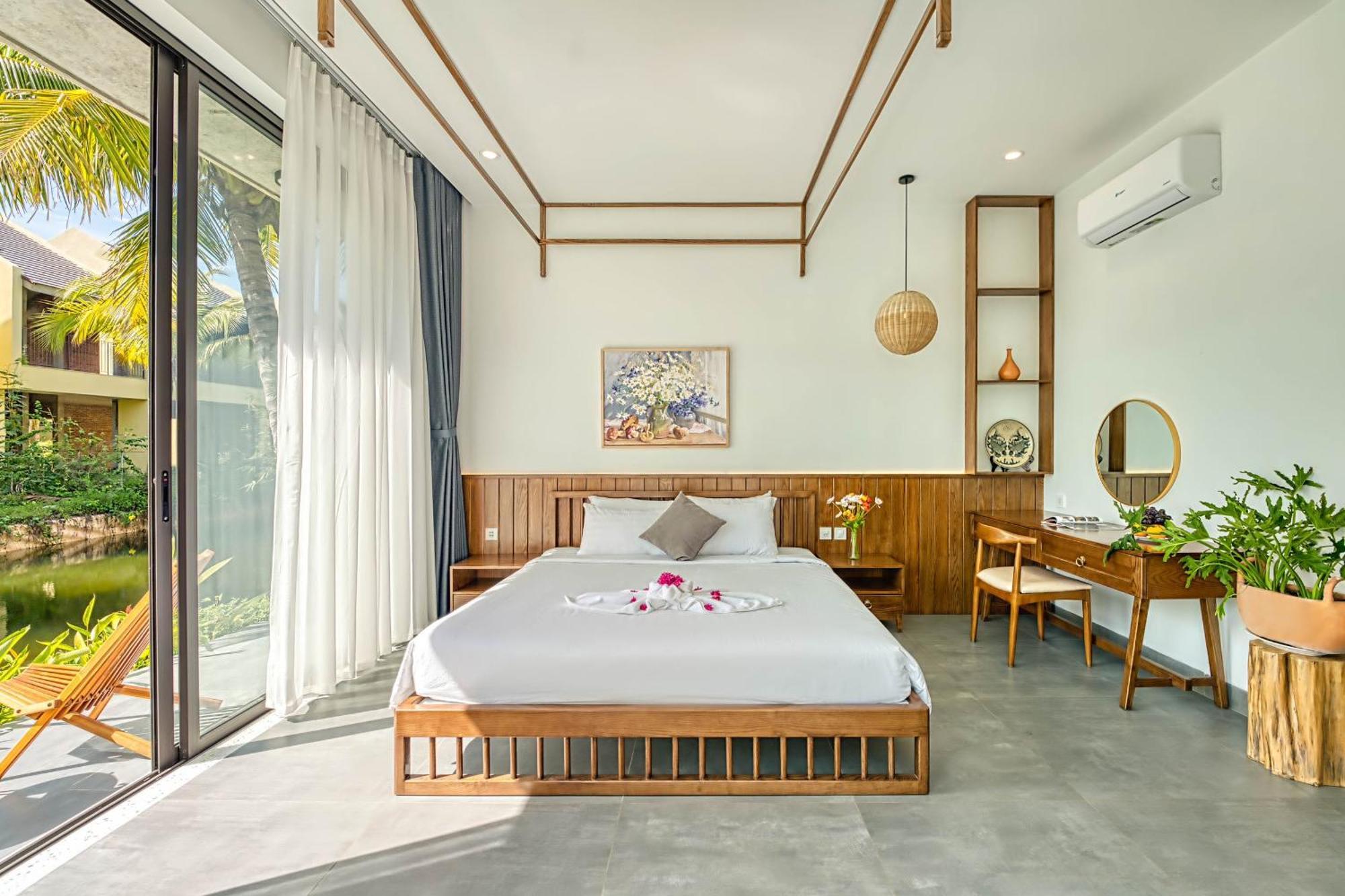 Villa Serene Villa, 4brs Riverside, Private Pool