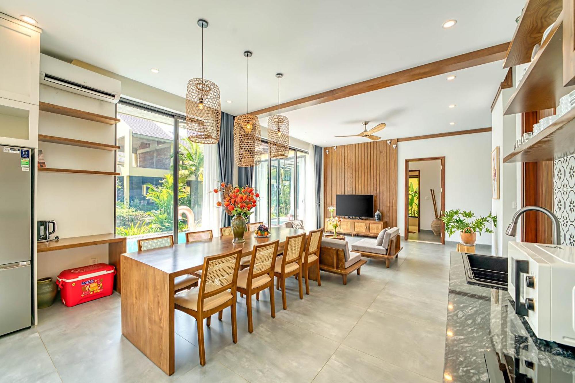 Serene Villa, 4brs Riverside, Private Pool Villa *