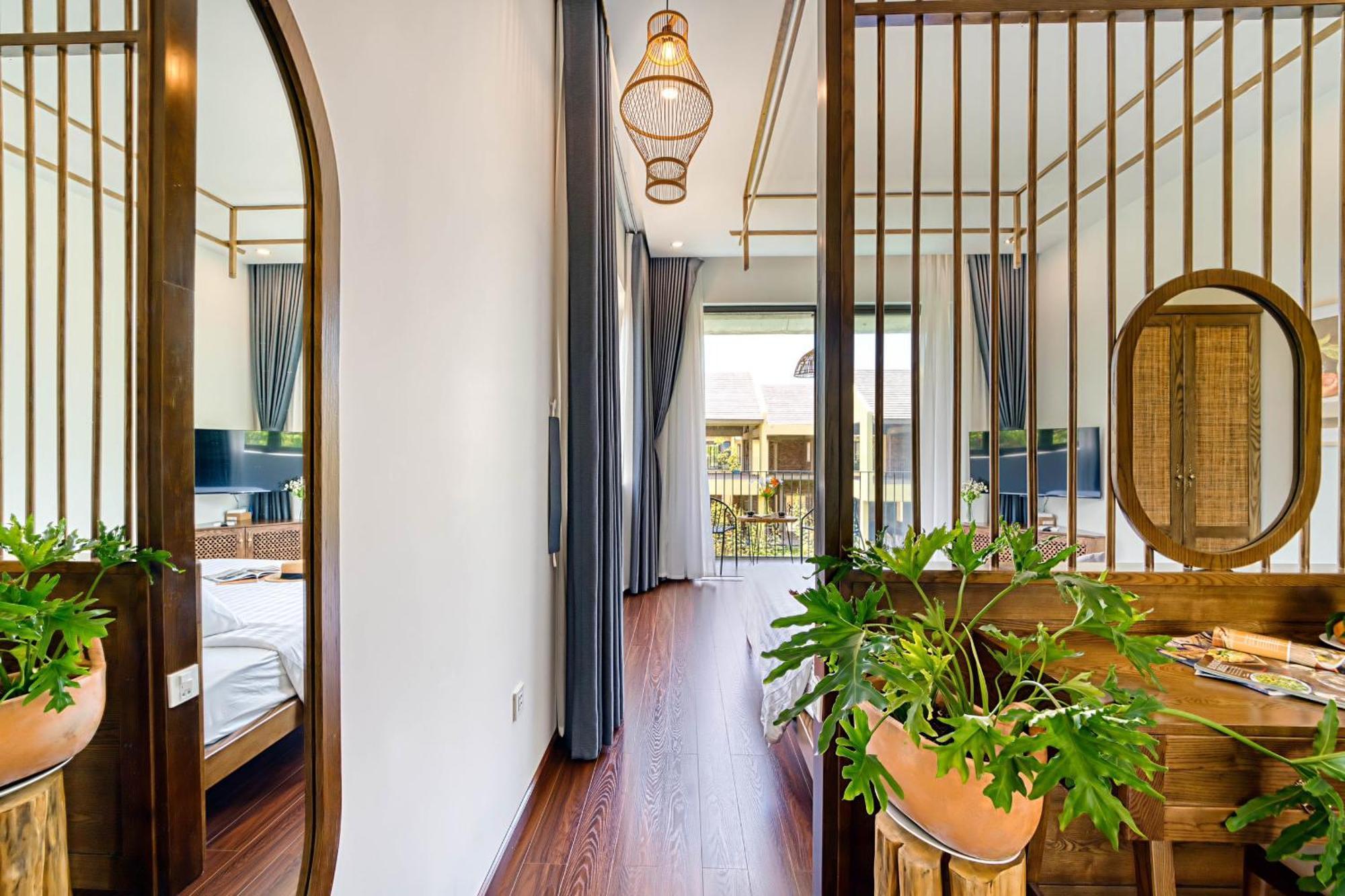 Serene Villa, 4brs Riverside, Private Pool Villa