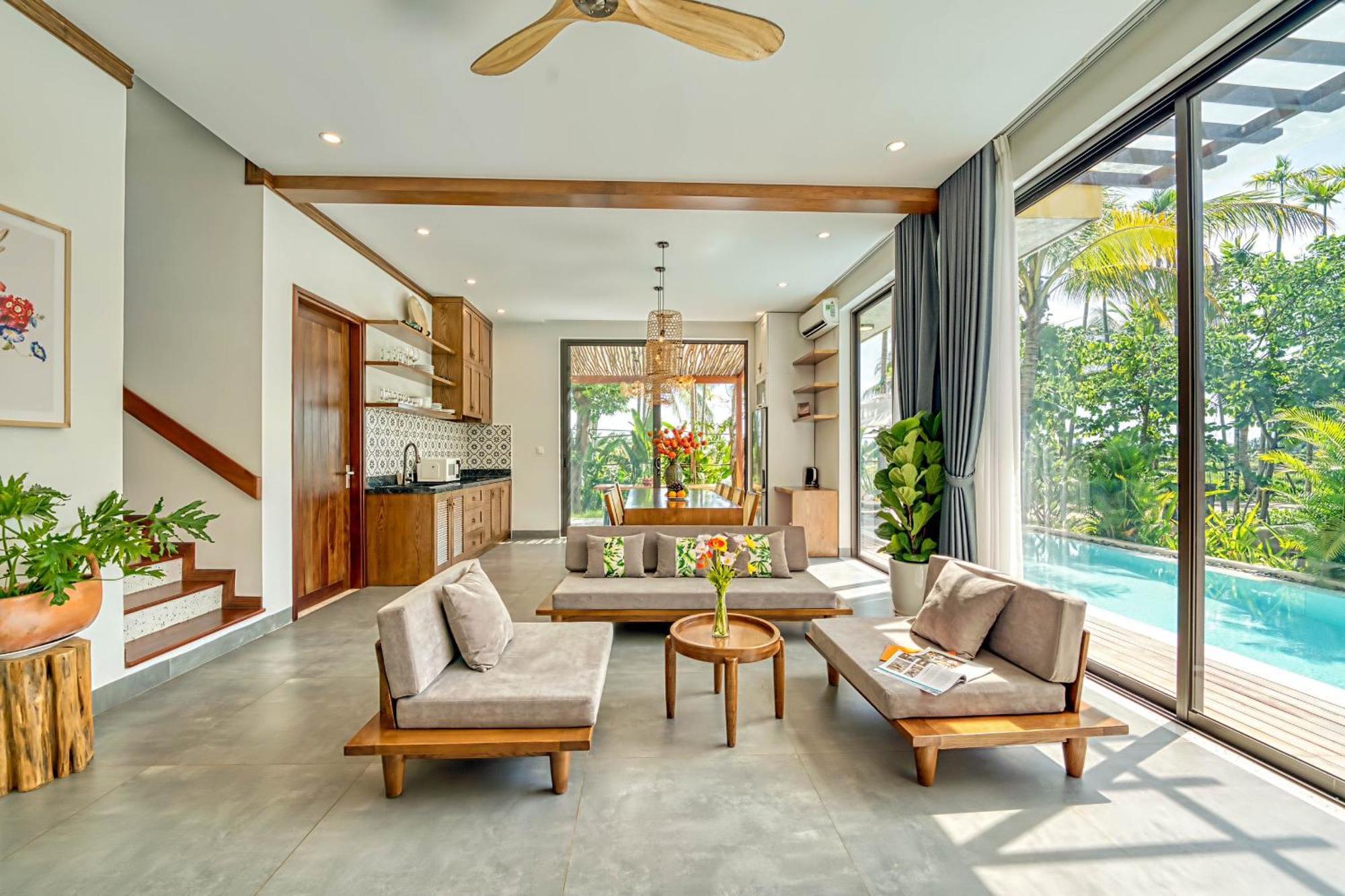 Villa Serene Villa, 4brs Riverside, Private Pool Hoi An