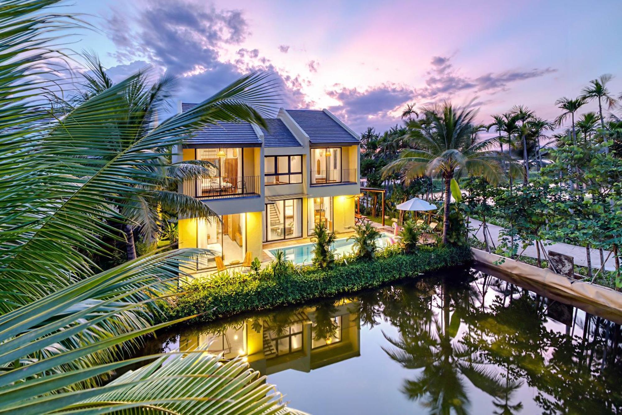 Villa Serene Villa, 4brs Riverside, Private Pool Hoi An