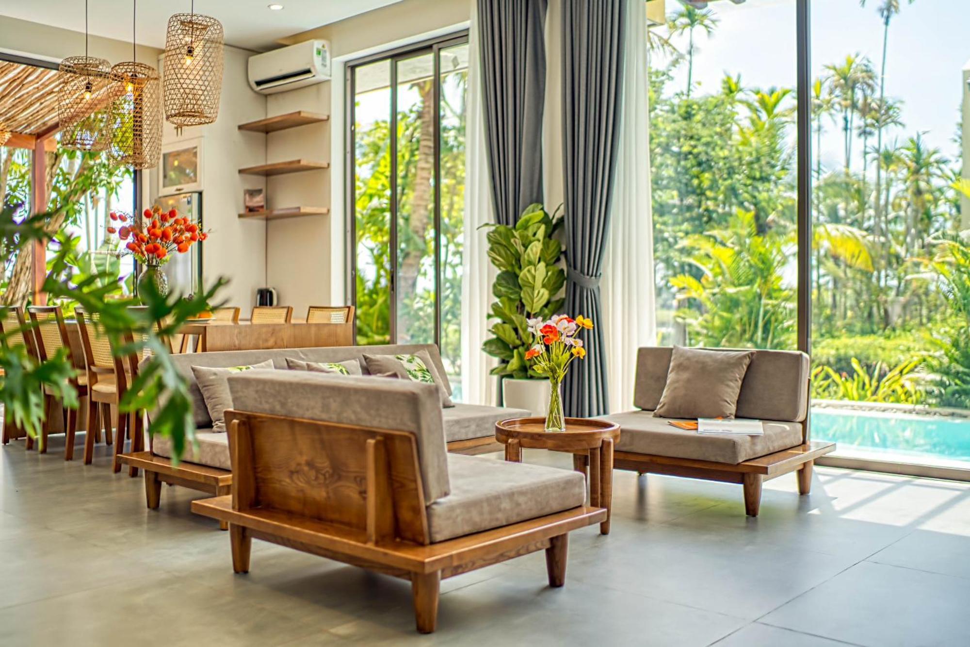 Serene Villa, 4brs Riverside, Private Pool Villa