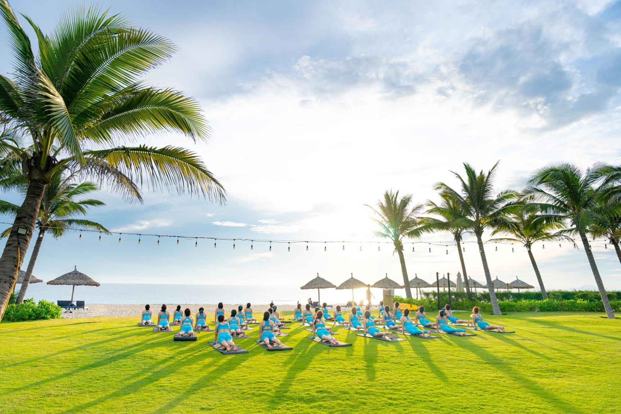 Resort Wyndham Royal Beachfront & Hoi An