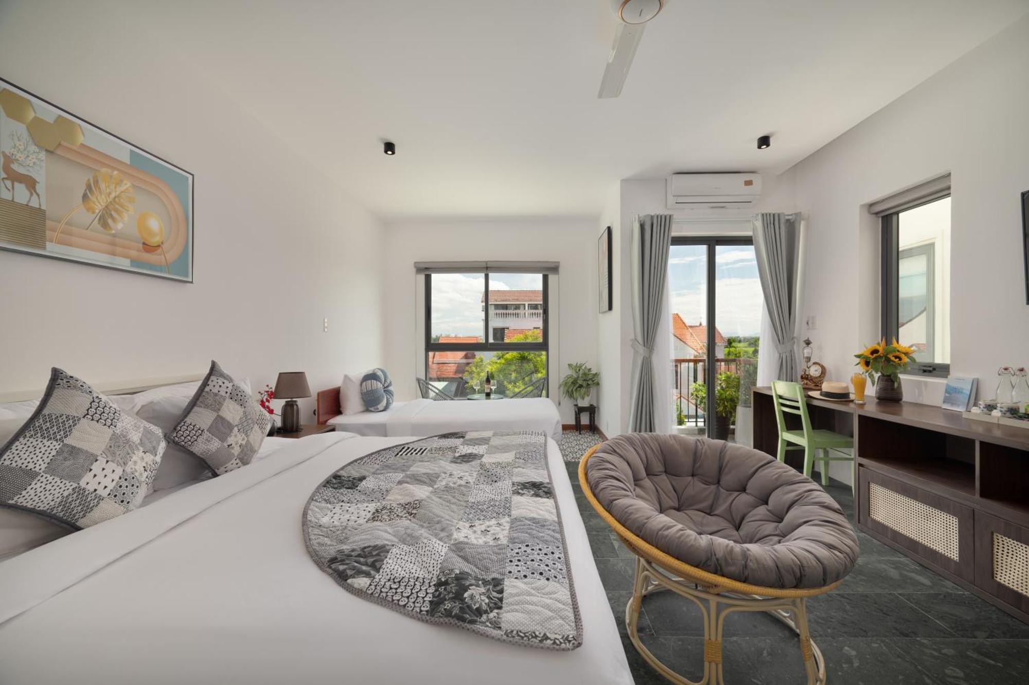 Hotel Bs Jade