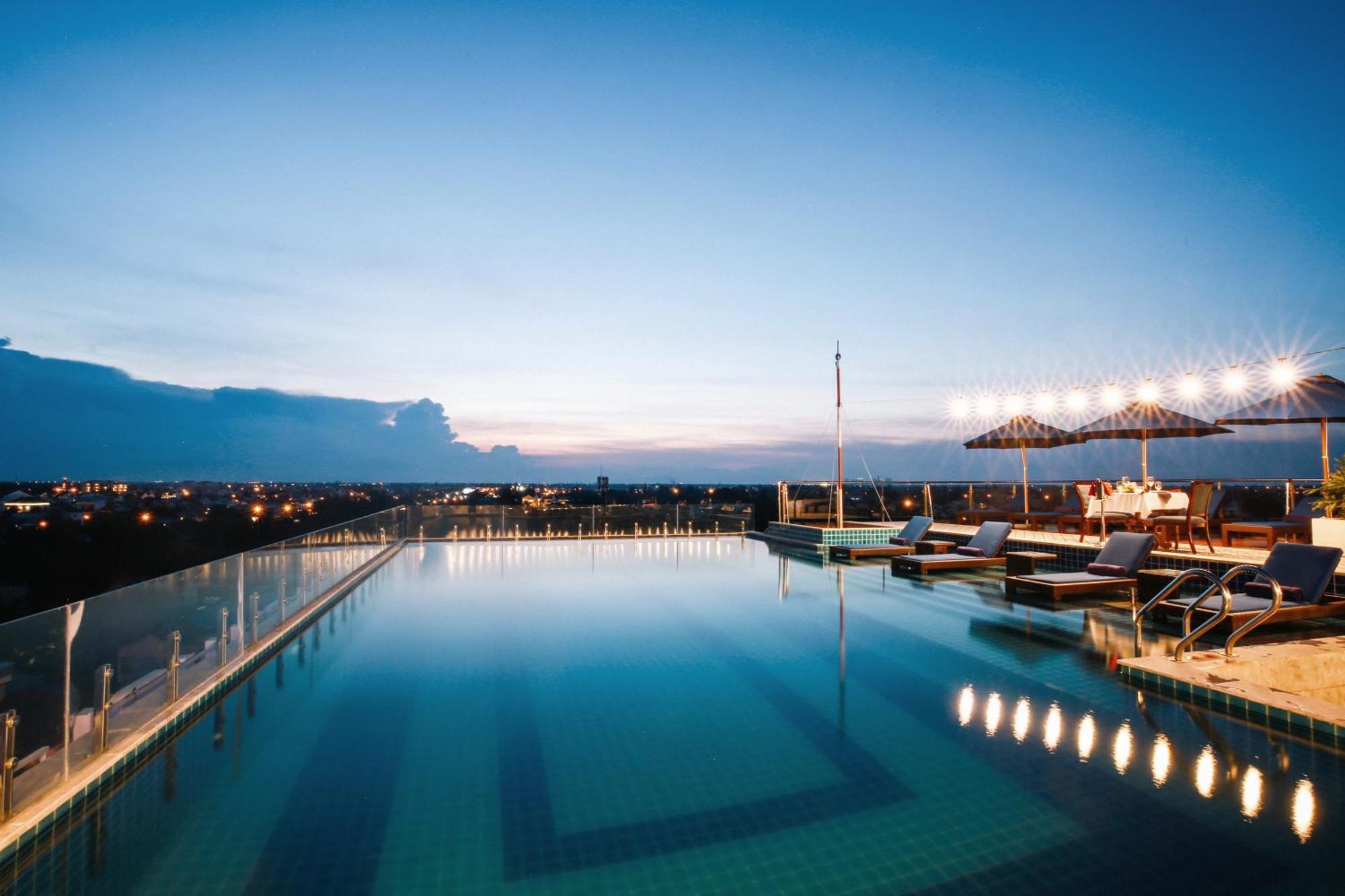 Qualia De - Rooftop Bar View