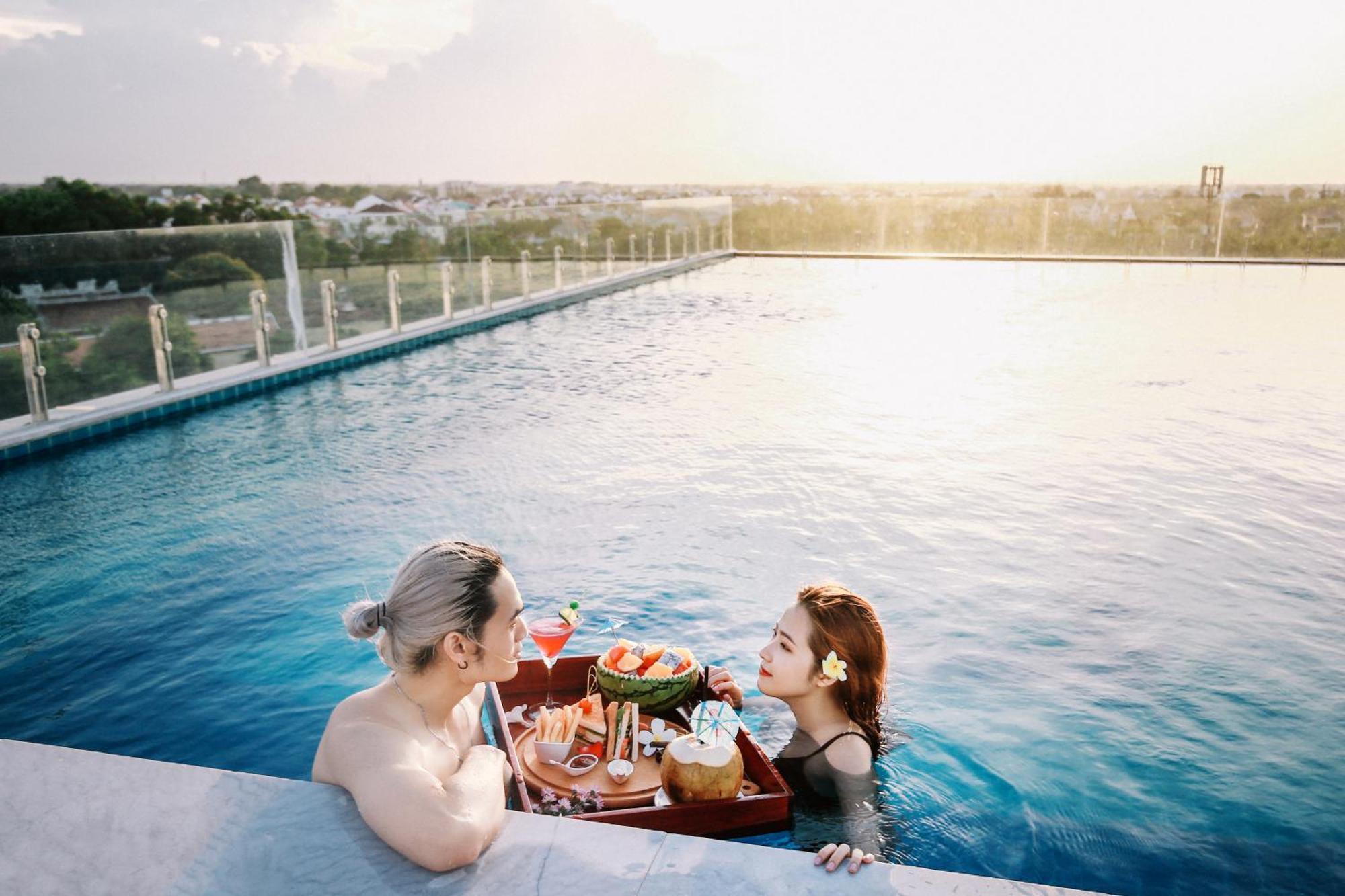 Qualia De - Rooftop Bar View
