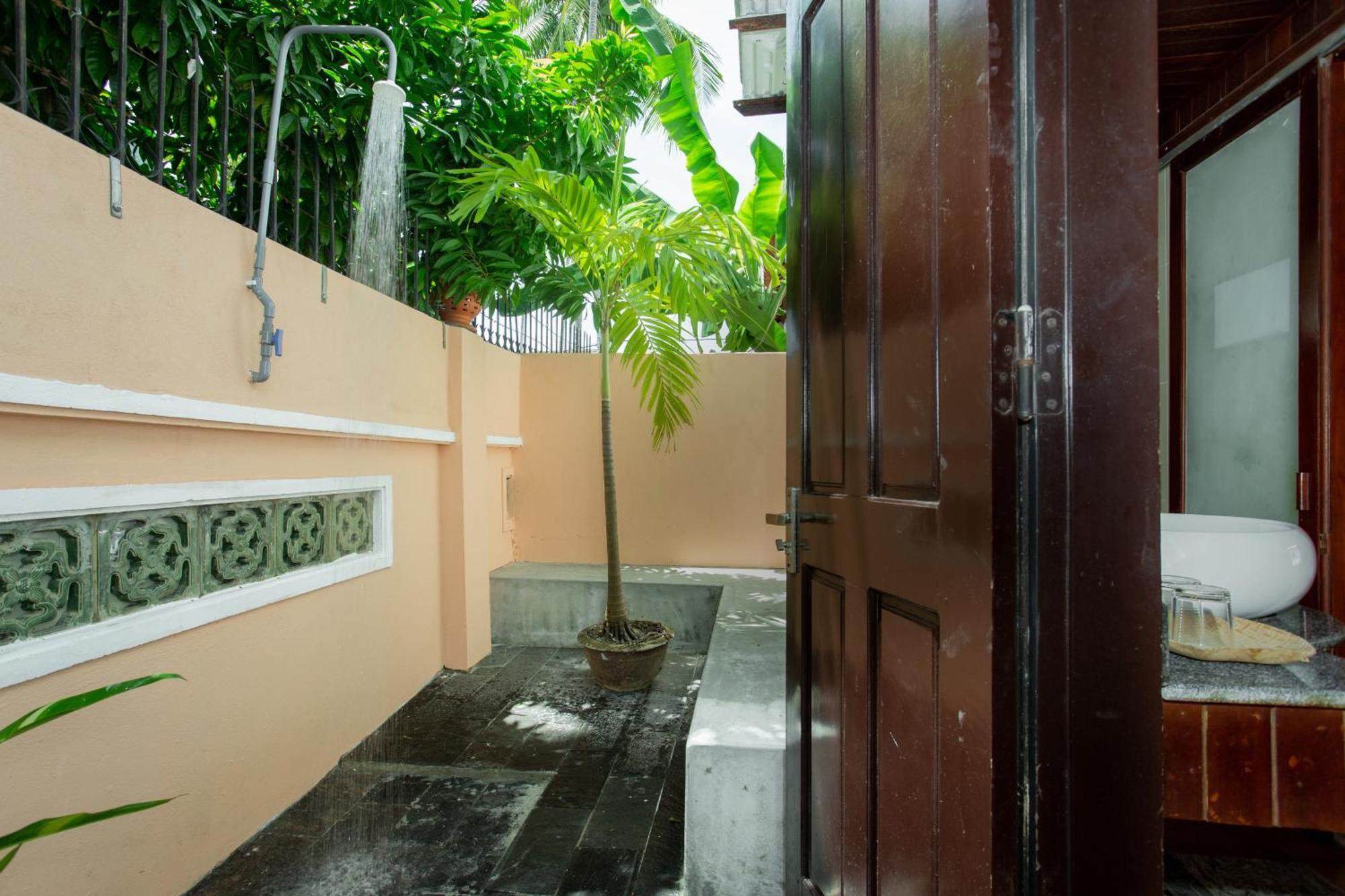 Sân Vườn