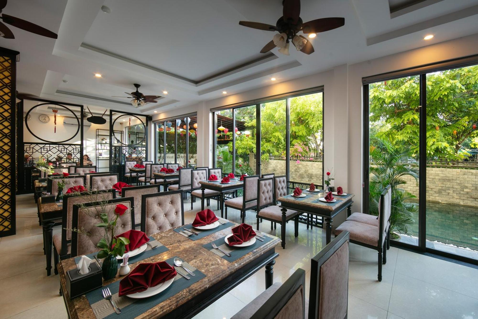 Rose Garden Hotel 3*