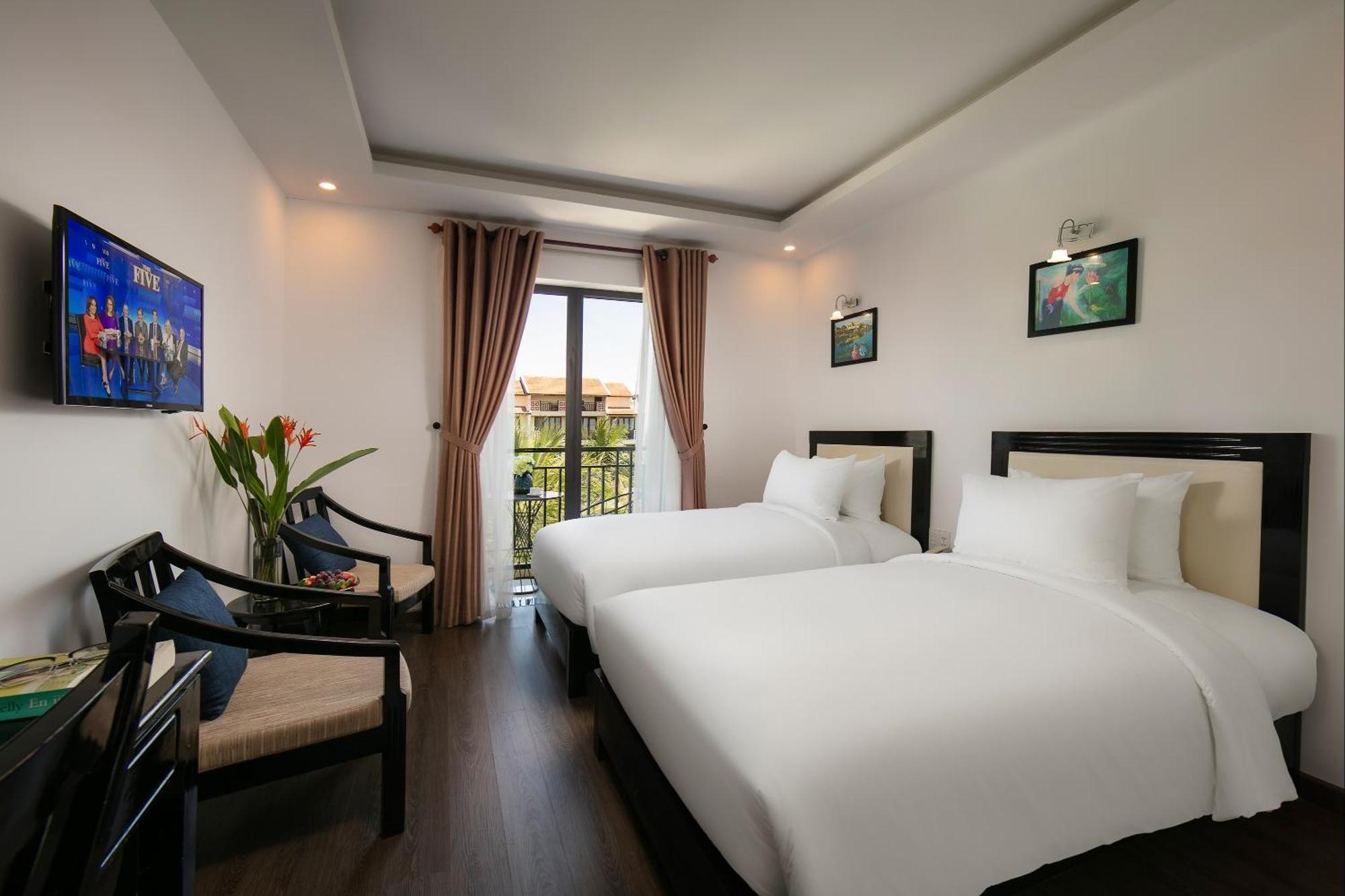 Rose Garden Hotel