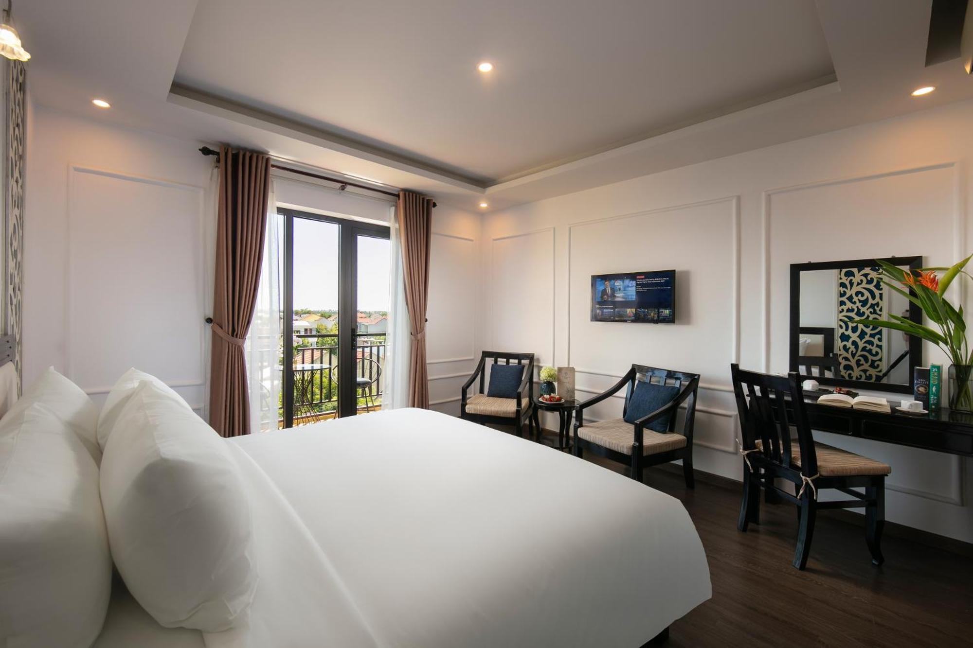 Rose Garden Hotel 3*