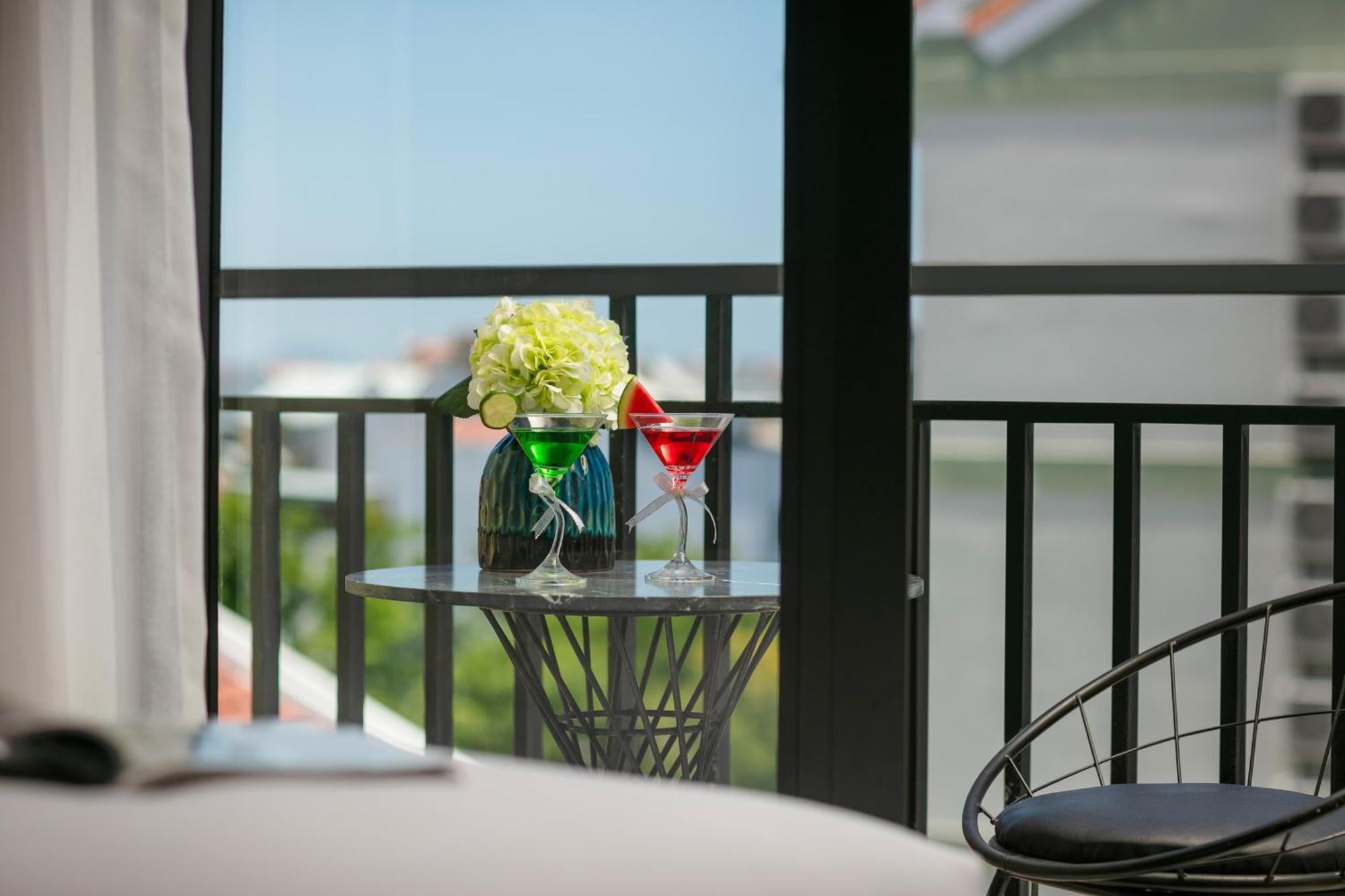 Rose Garden Hotel 3*