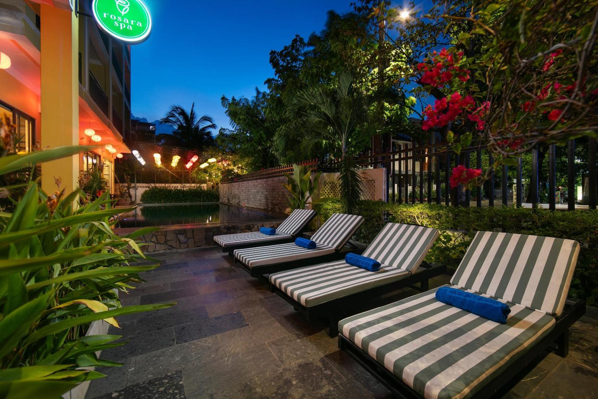 Hotel Rose Garden 3*